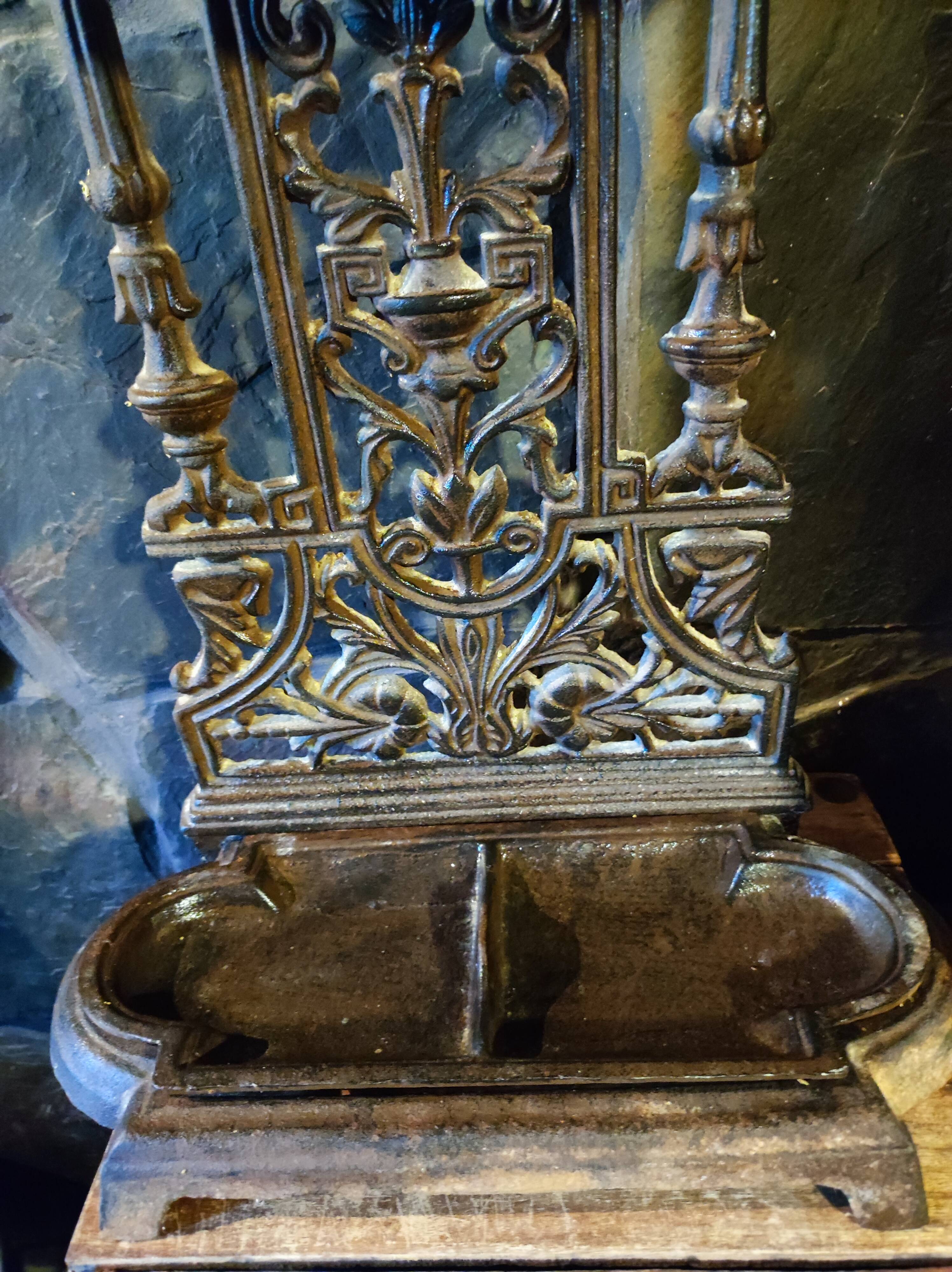 Cast iron umbrella stand
