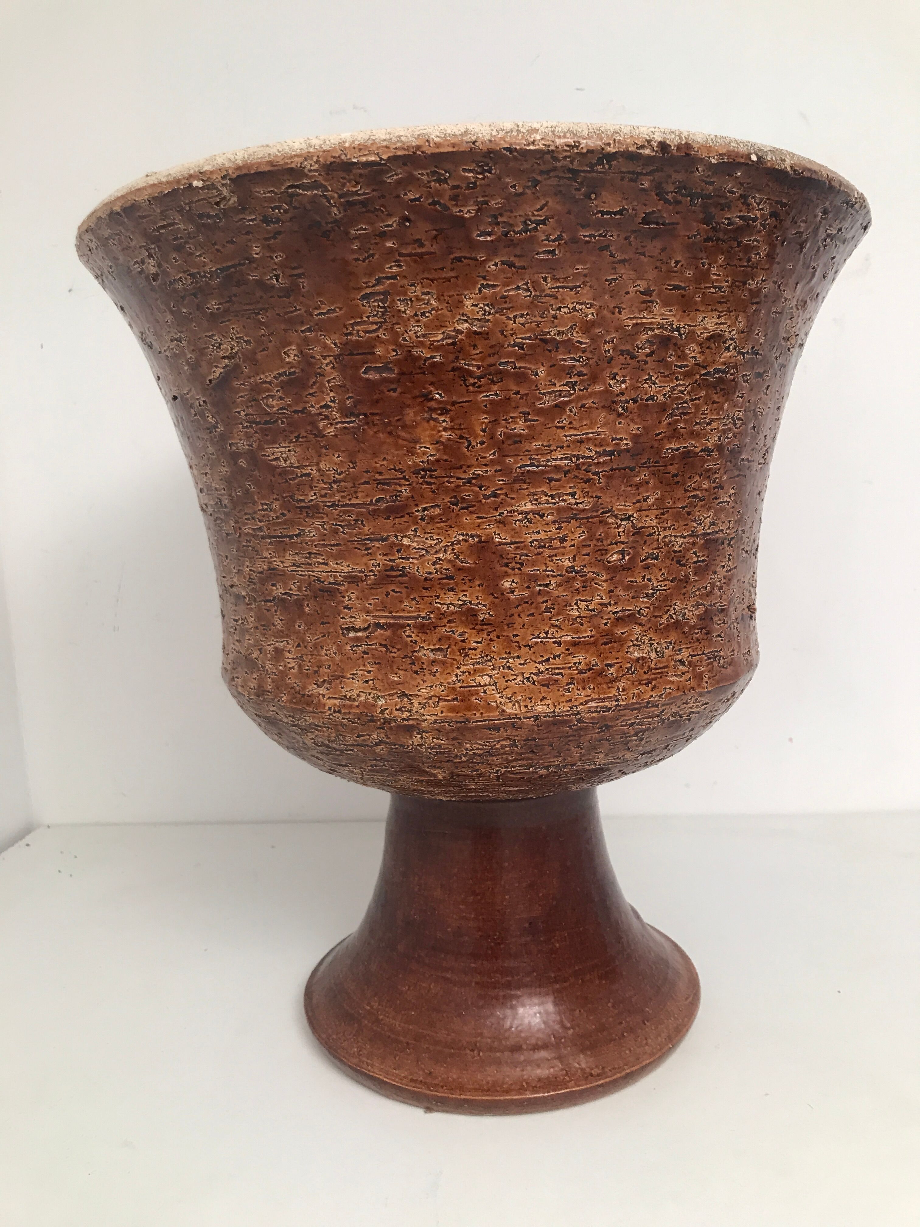 Pair of sandstone vases 50s-60s