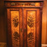 Antiker Gründerzeit-Schrank mit Wurzelfurnier – ca. 150 Jahre alt