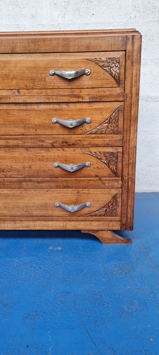 Oak art deco chest of drawers