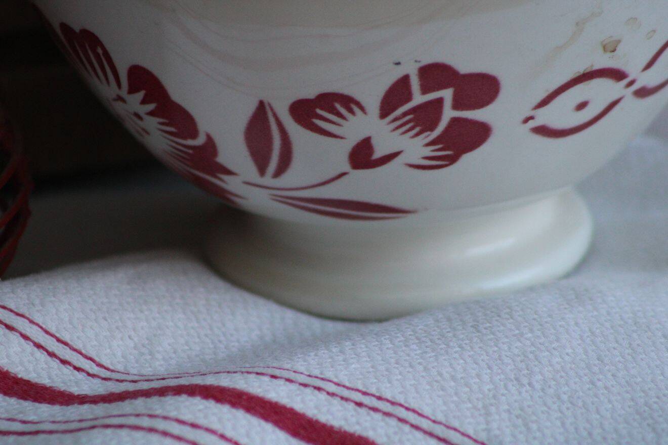 Set of 2 antique ceramic bowls