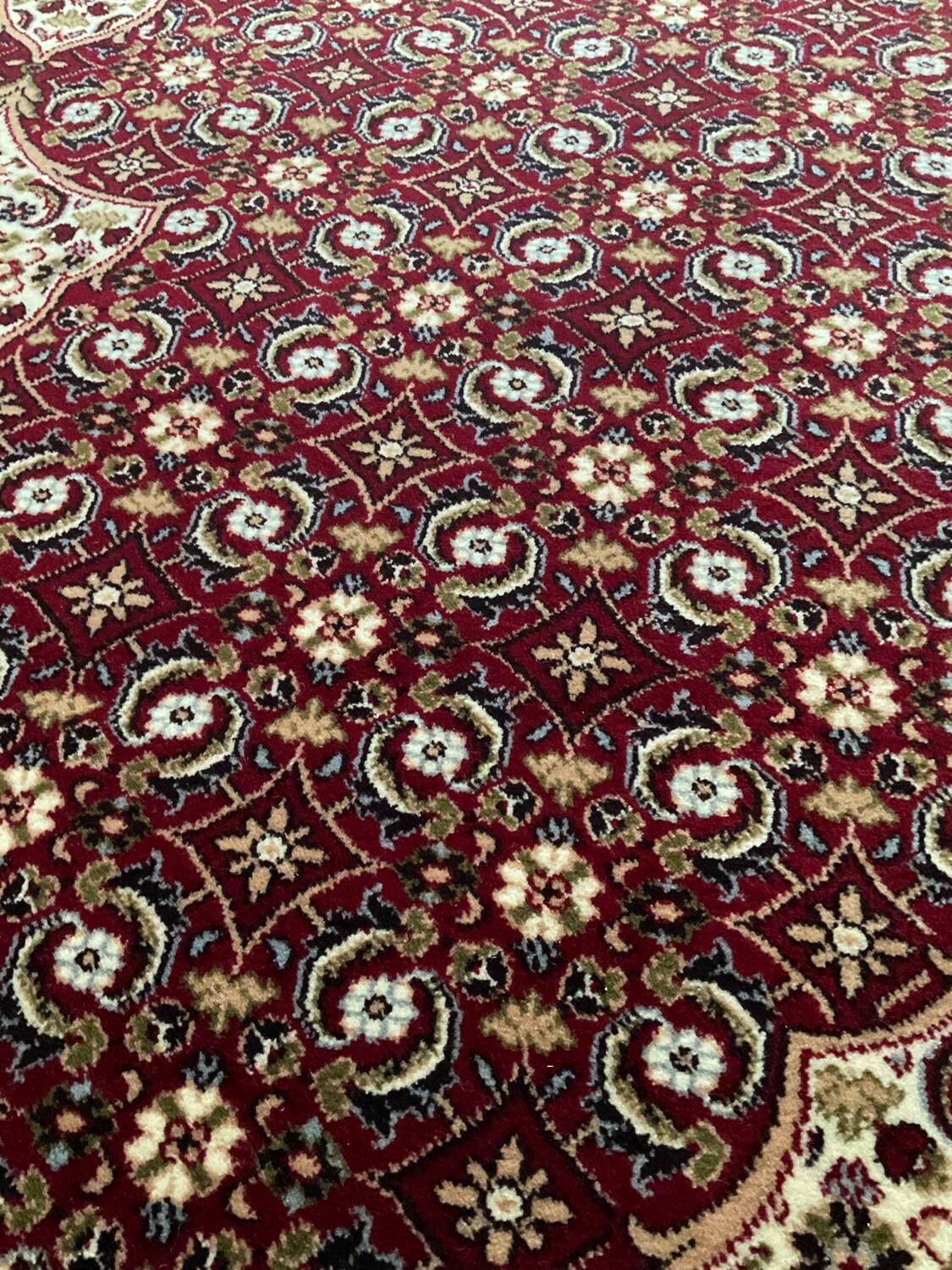 Persian wool rug 200x300cm