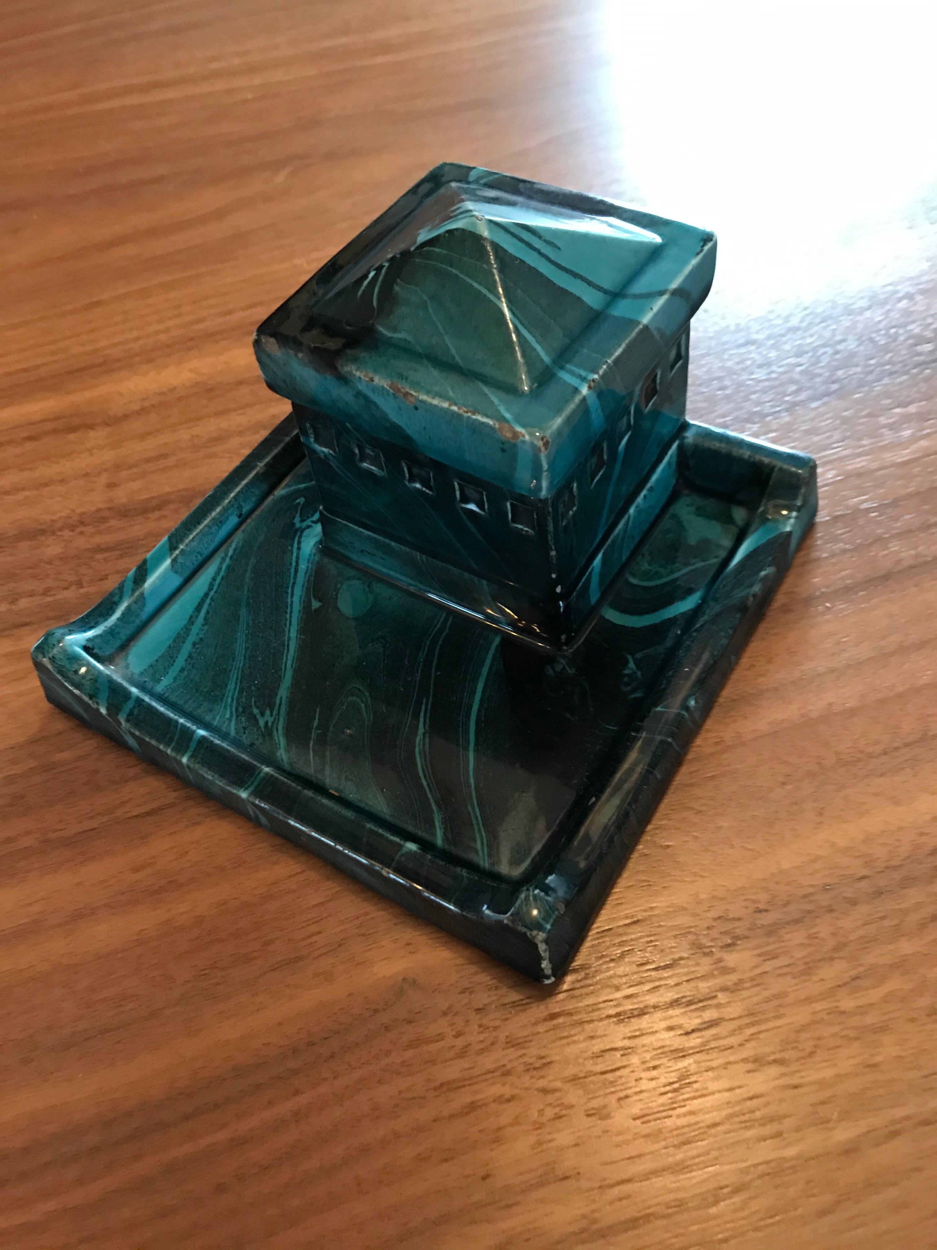 Ink Art Deco