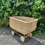 Rattan basket cradle