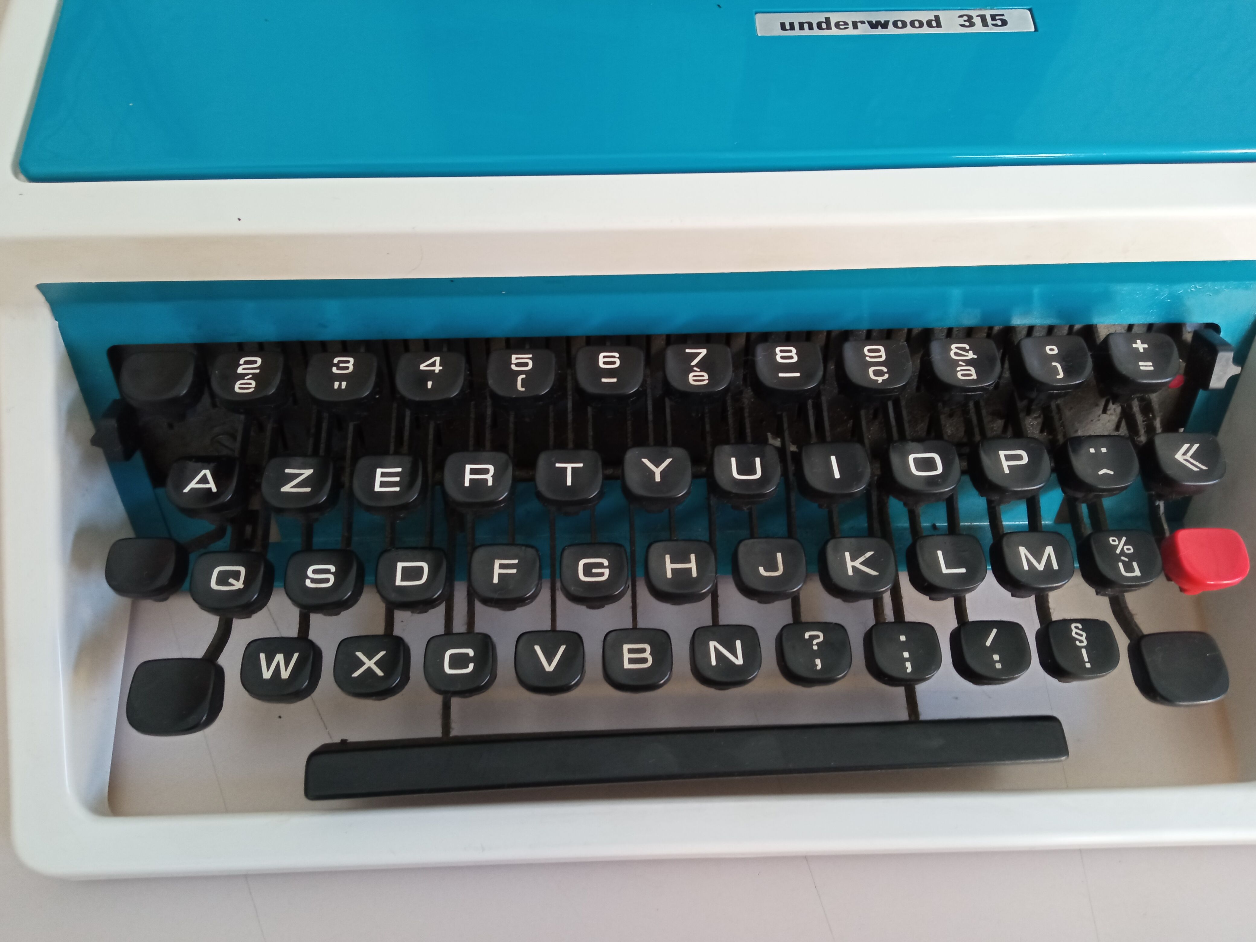 Underwood 315 blue typewriter