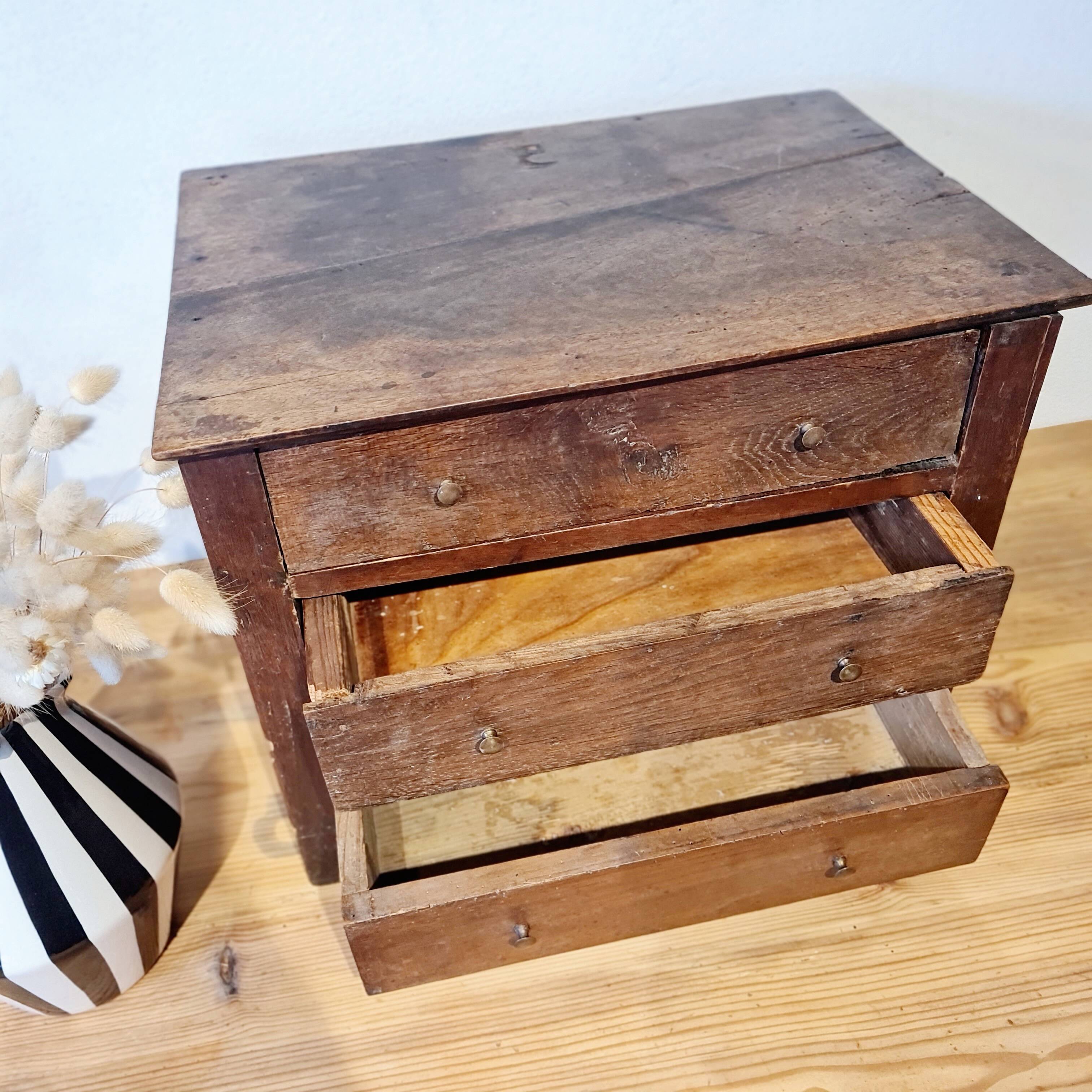 Small antique wooden workshop cabinet with 3 drawers