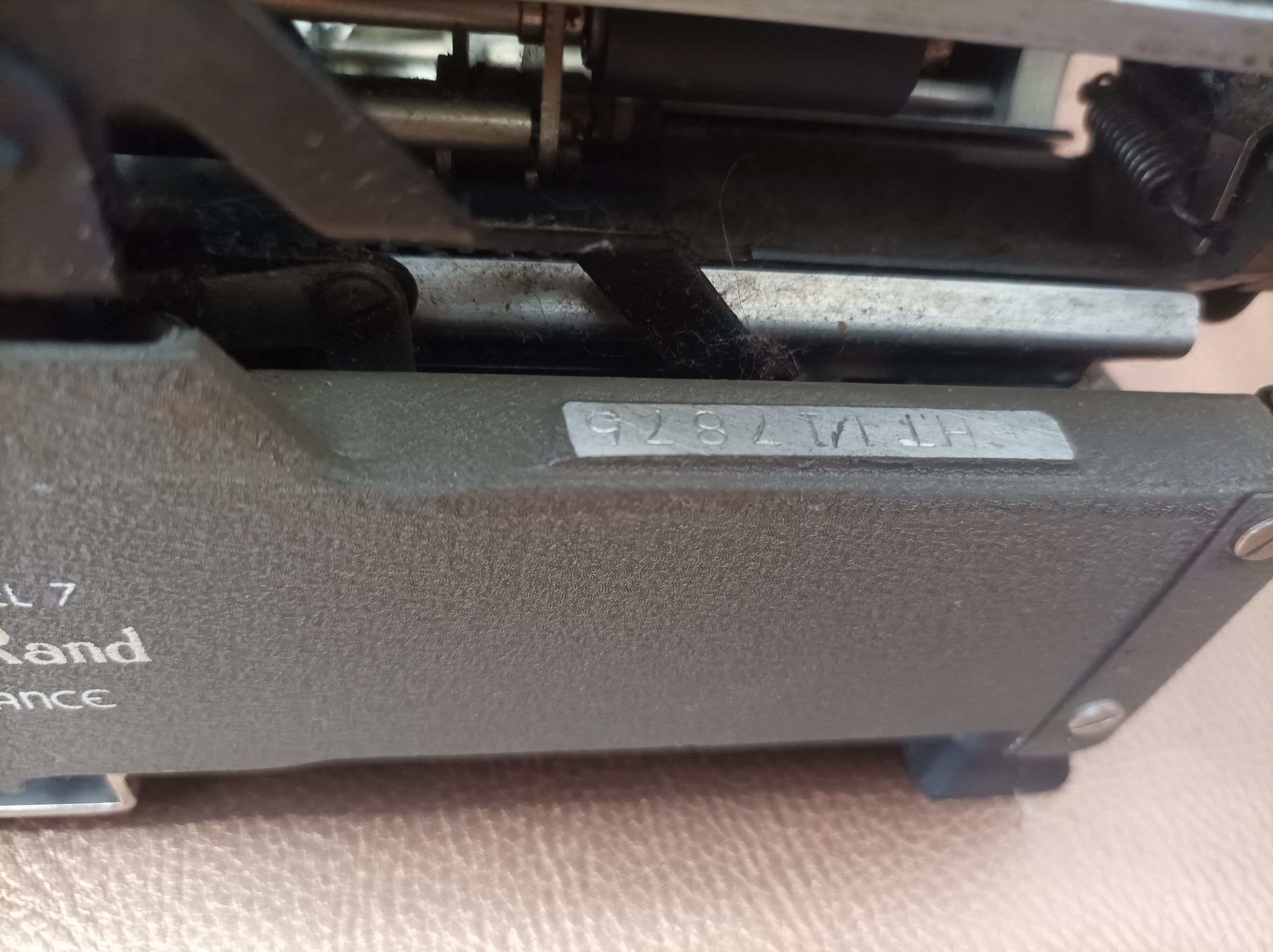 Typewriter Remington Noiseless 7 Army Green Made in France