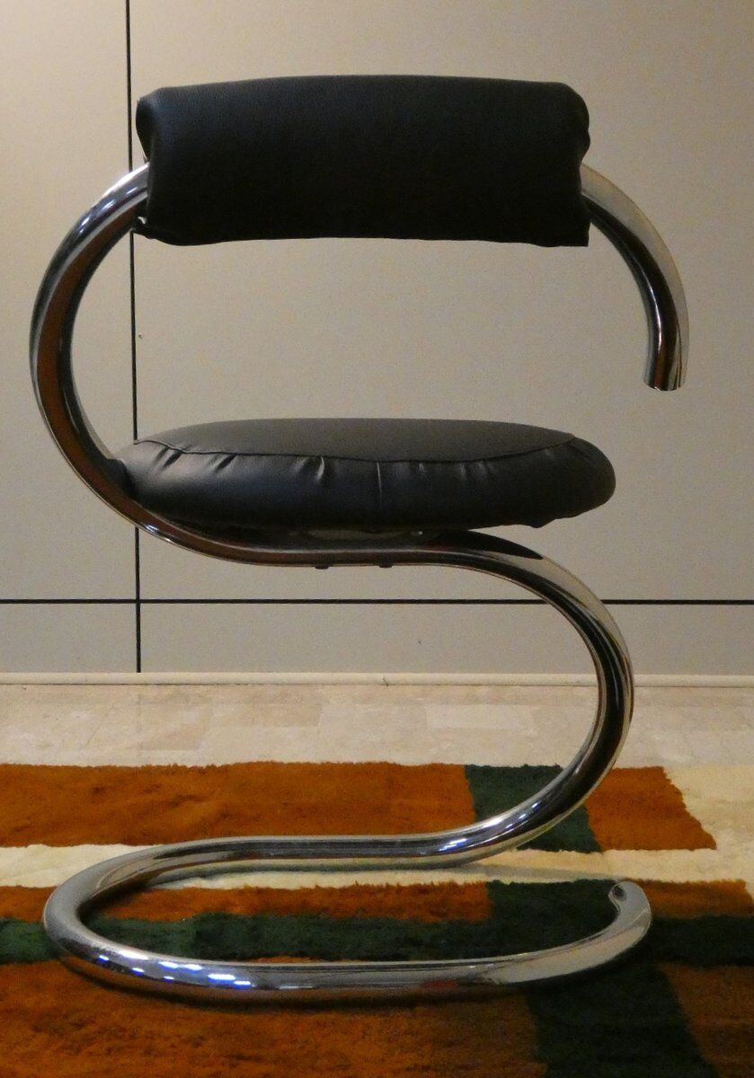 Cobra chairs in steel and black leather by Giotto Stoppino, 1970s, set of 5.