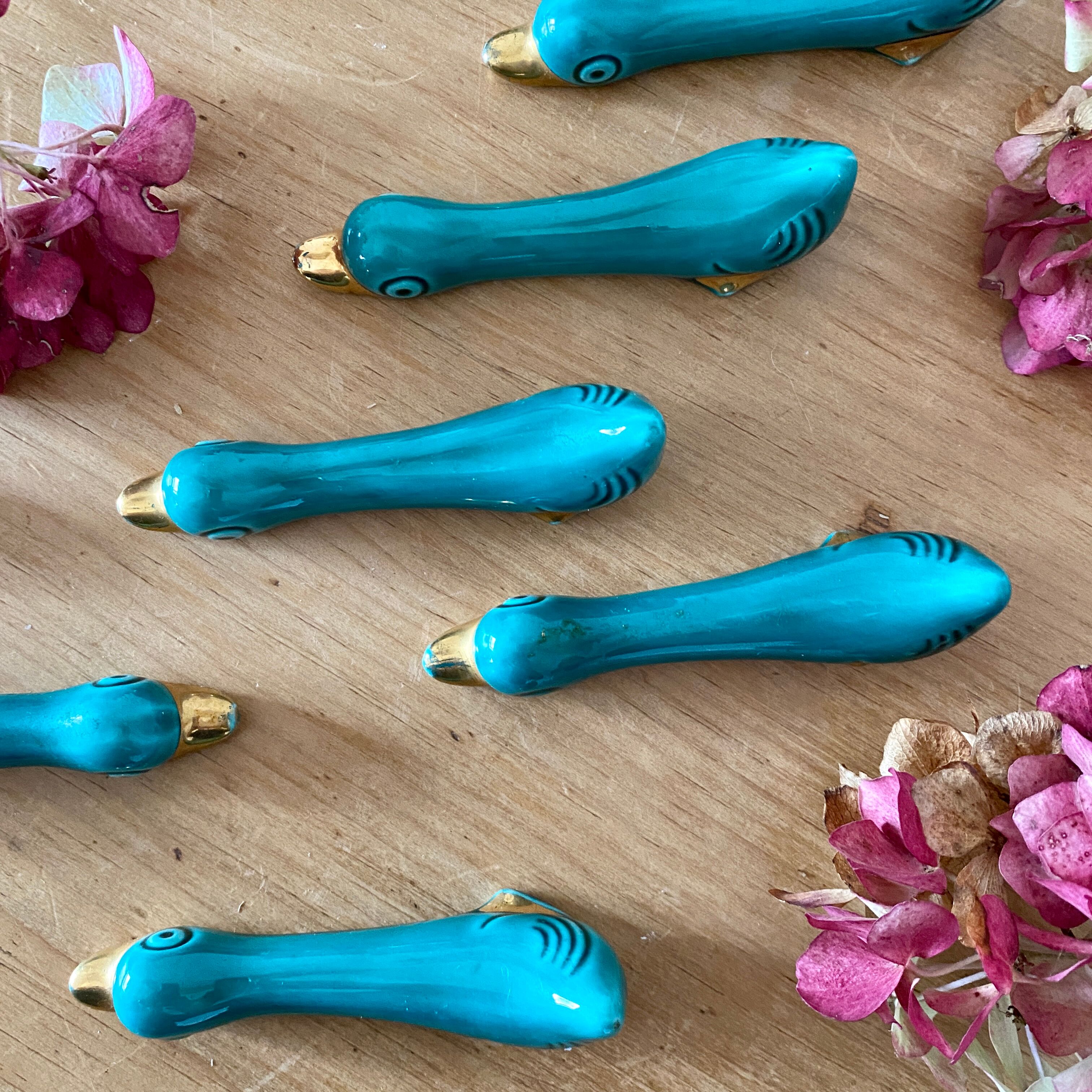 Set of vintage slurry knife holders