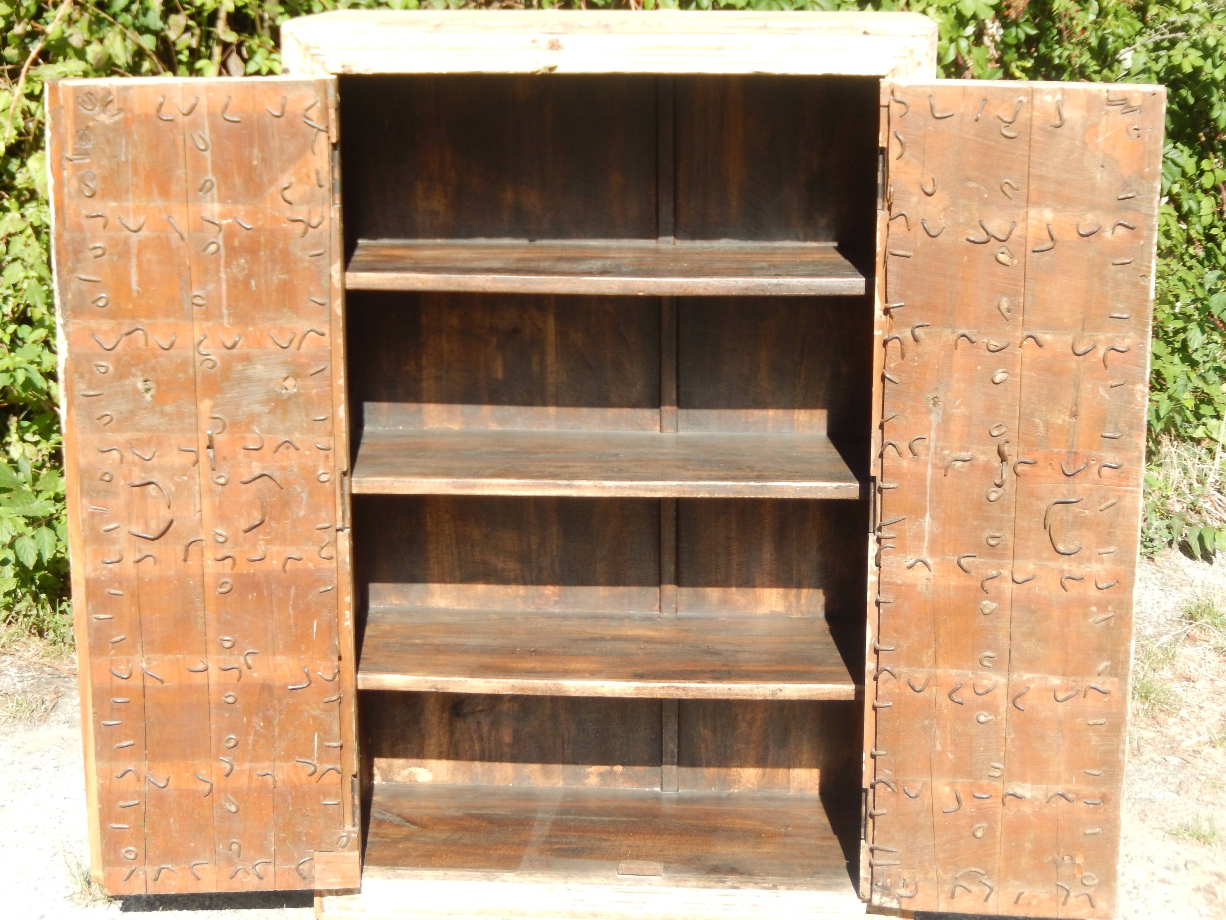 Exceptionnelle armoire de style indien - Superbe patine