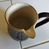 Pot à lait en grès petit-déjeuner