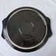 Plat a gâteaux en céramique émaillée noire  design et vintage 1950