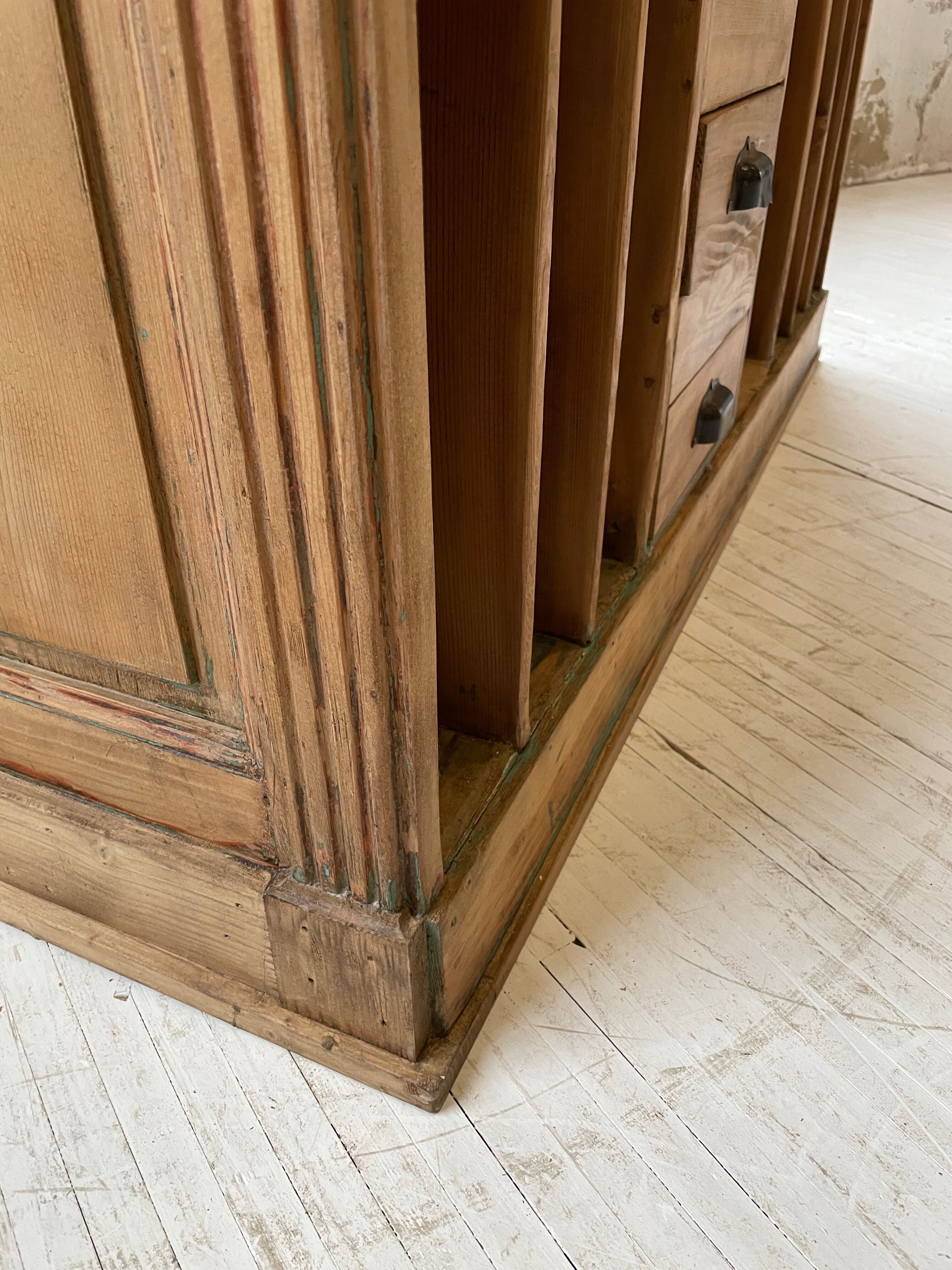 Old XXL drawer counter