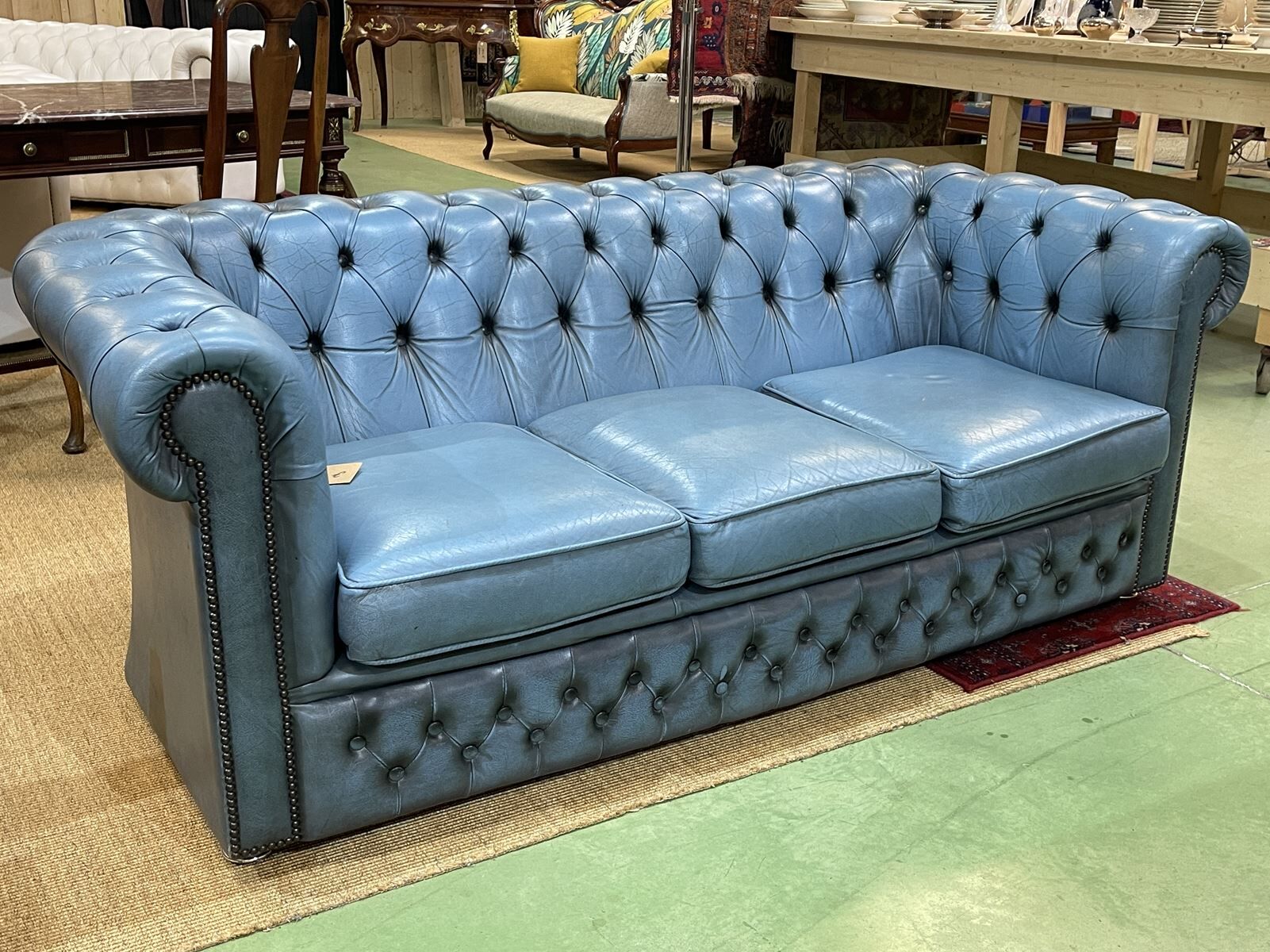 English Chesterfield 3-seater sofa in blue leather from the 1980s