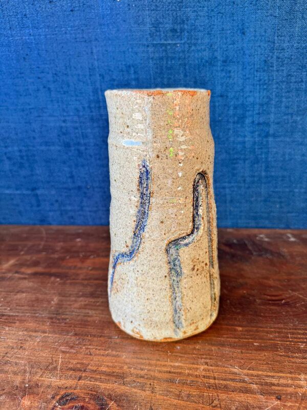 Joli vase en grès émaillé par le céramiste Jean Tessier. Fin XXeme