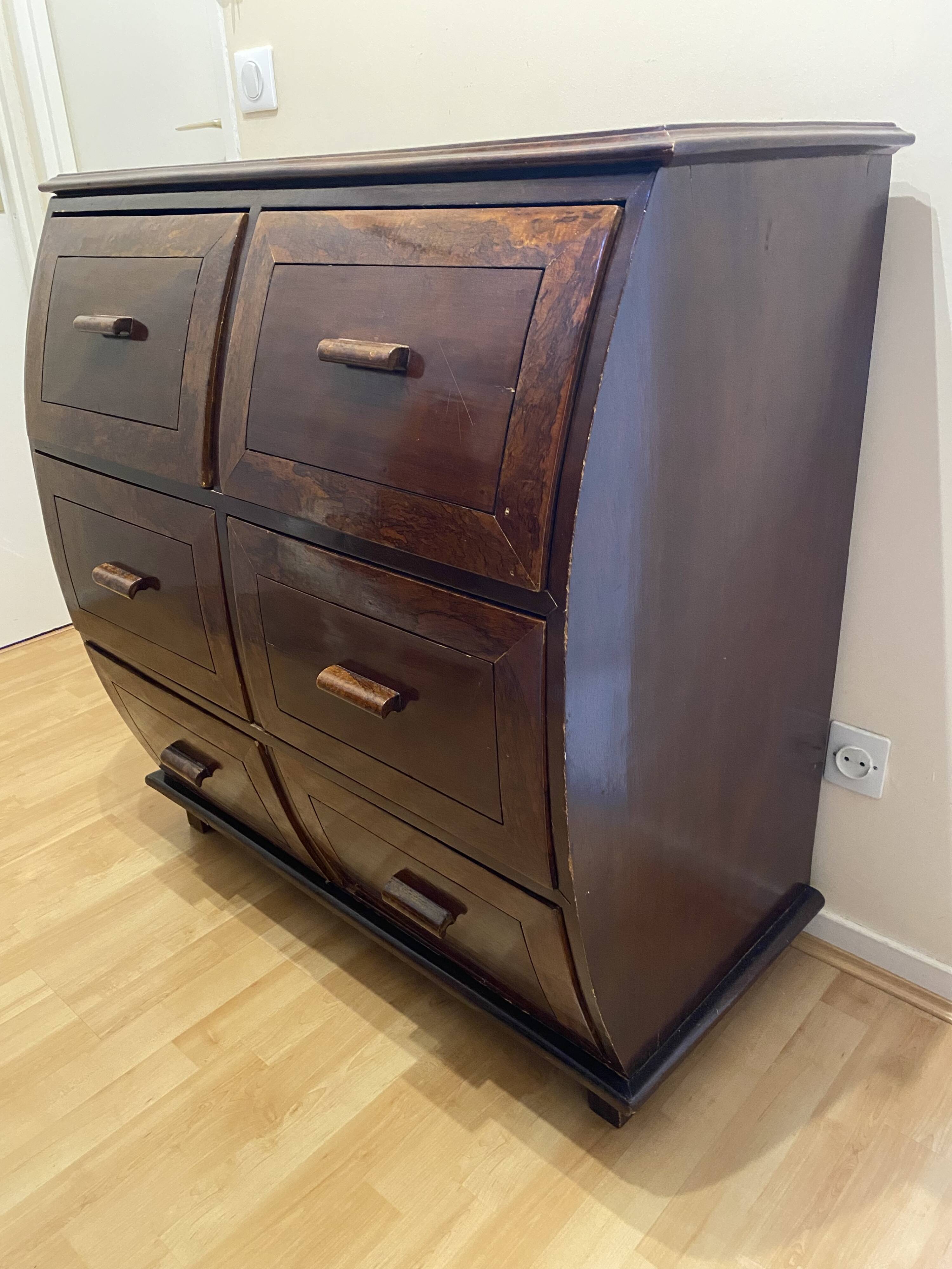 Commode en bois d'Asie