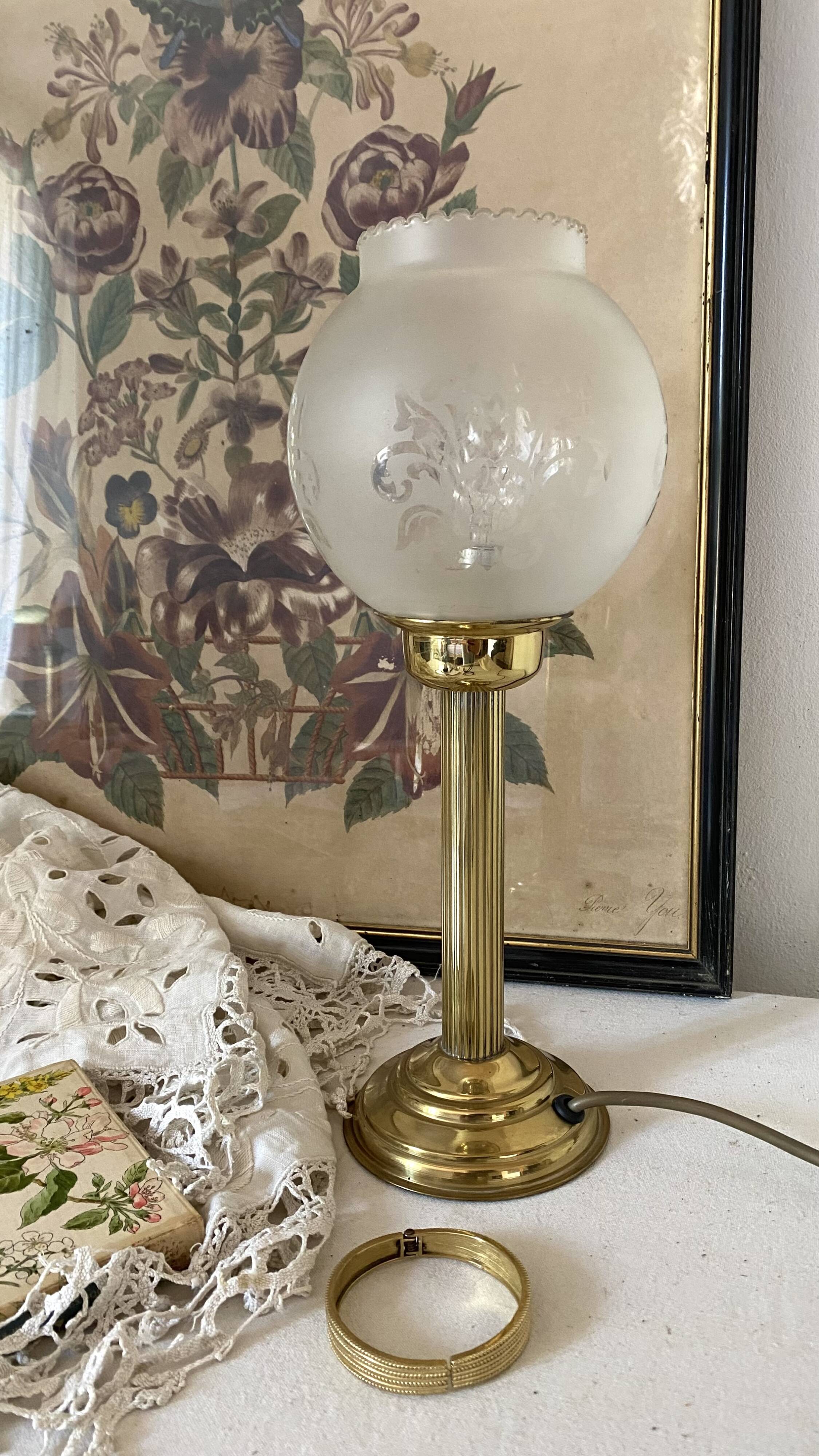 Lampe rétro pied colonne globe en verre