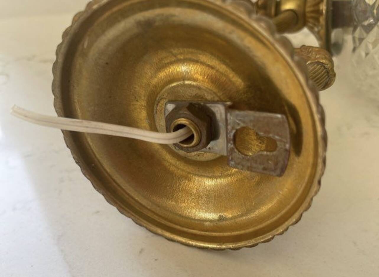 Applique en cuivre et verre ciselé