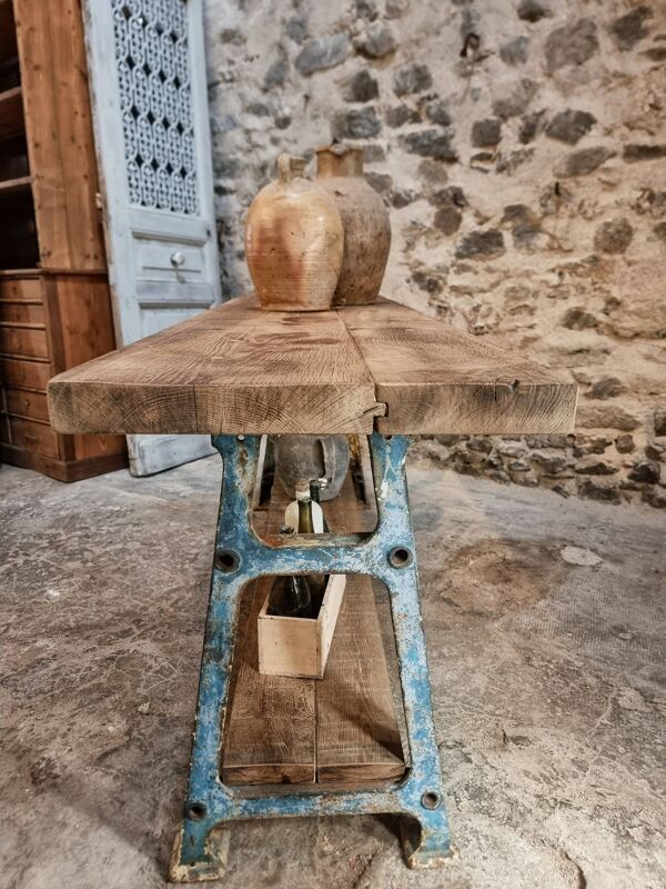 Îlot de cuisine industriel / table console avec base en fonte – France, milieu du XXe siècle