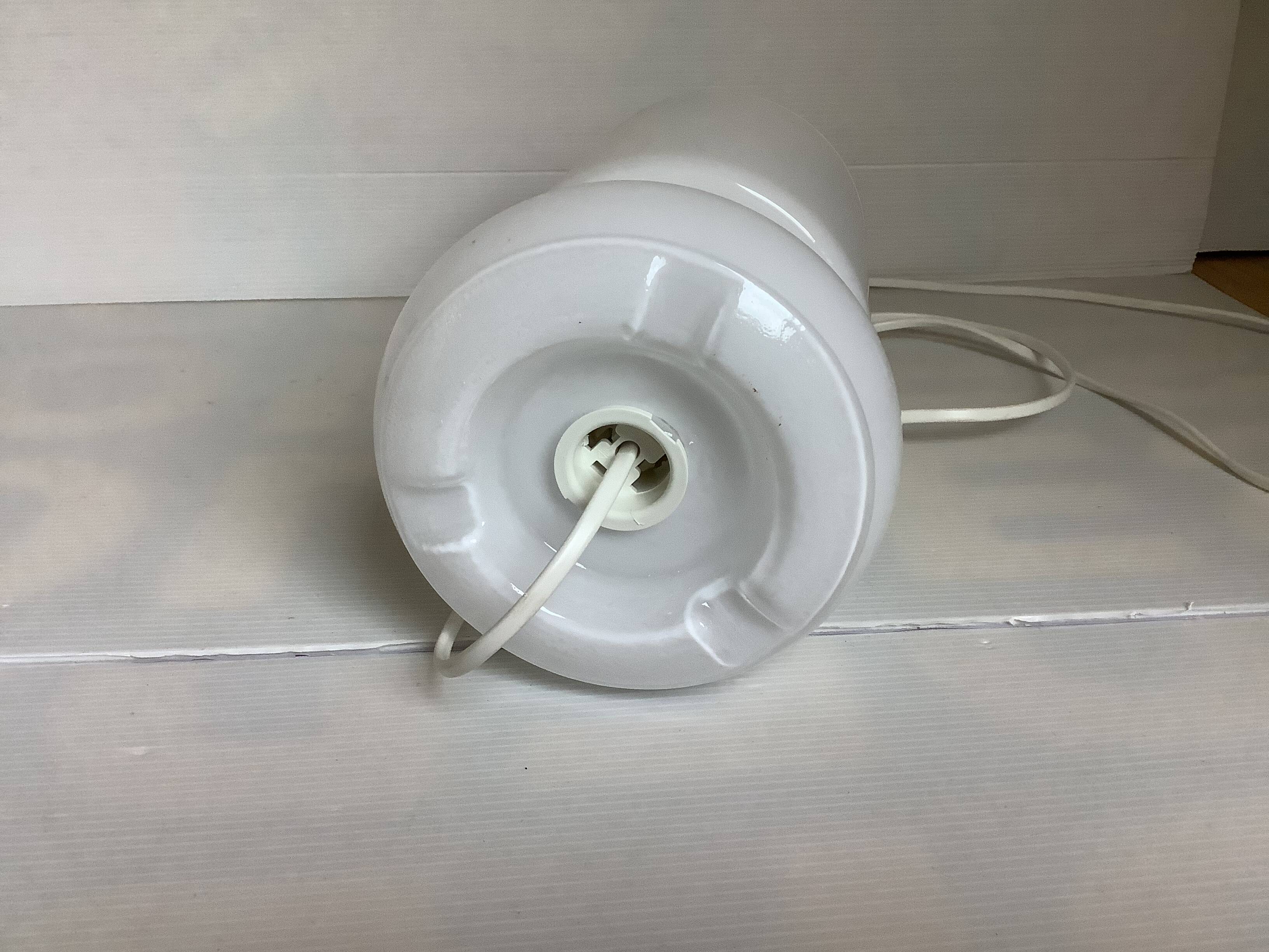 White glass paste lamp