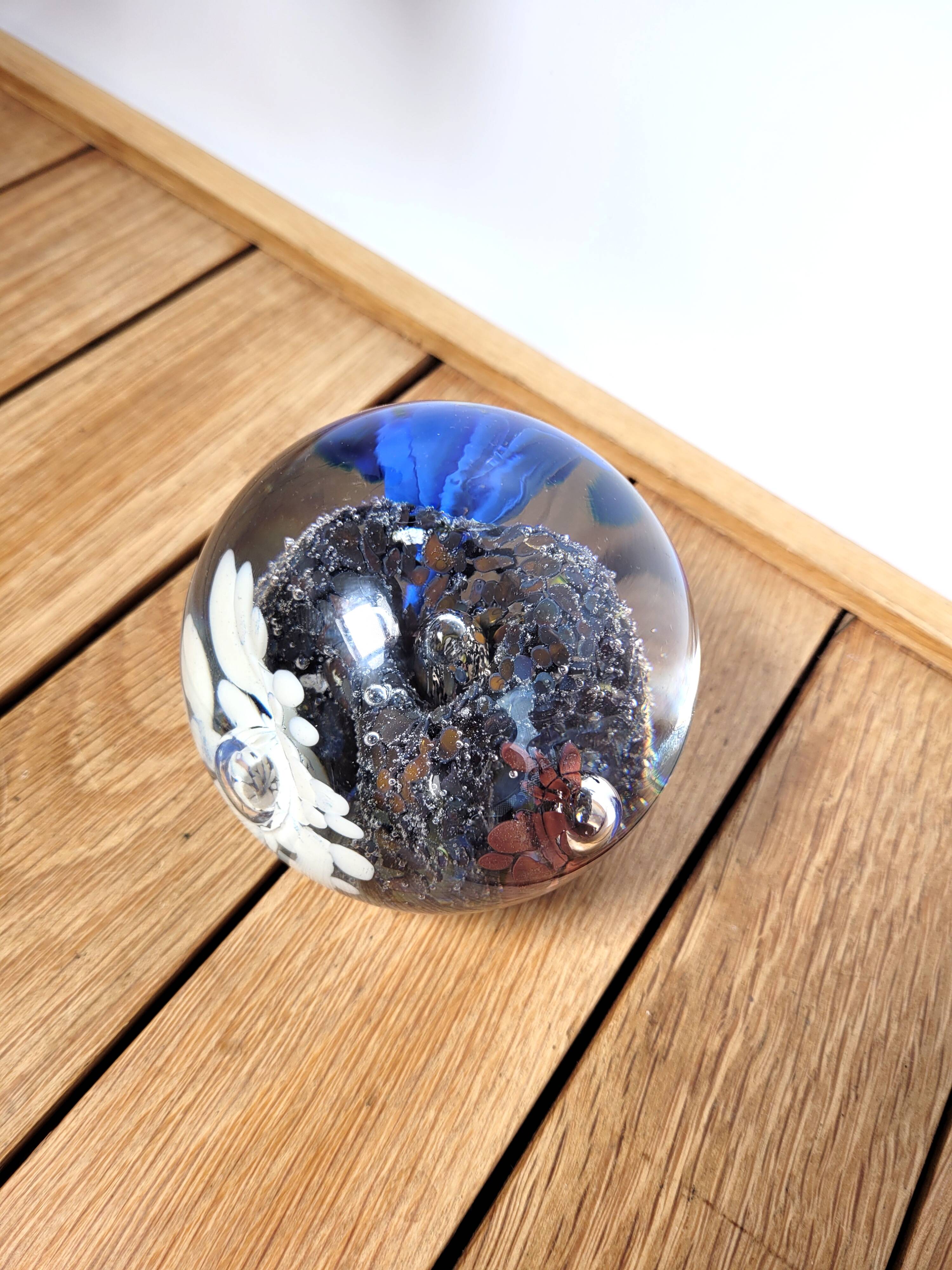 Sulphide glassware paperweight from St Just 1996