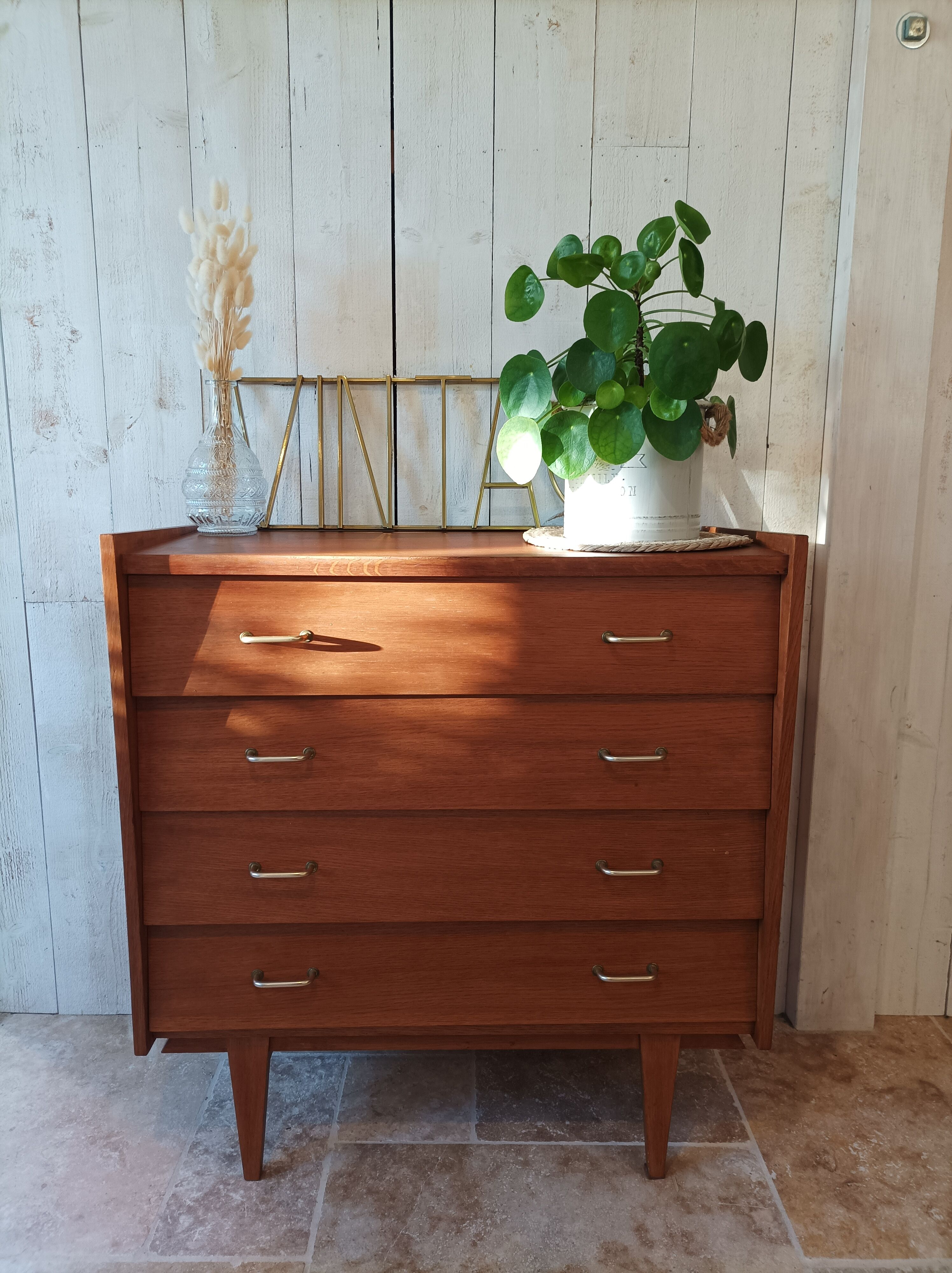Vintage chest of drawers