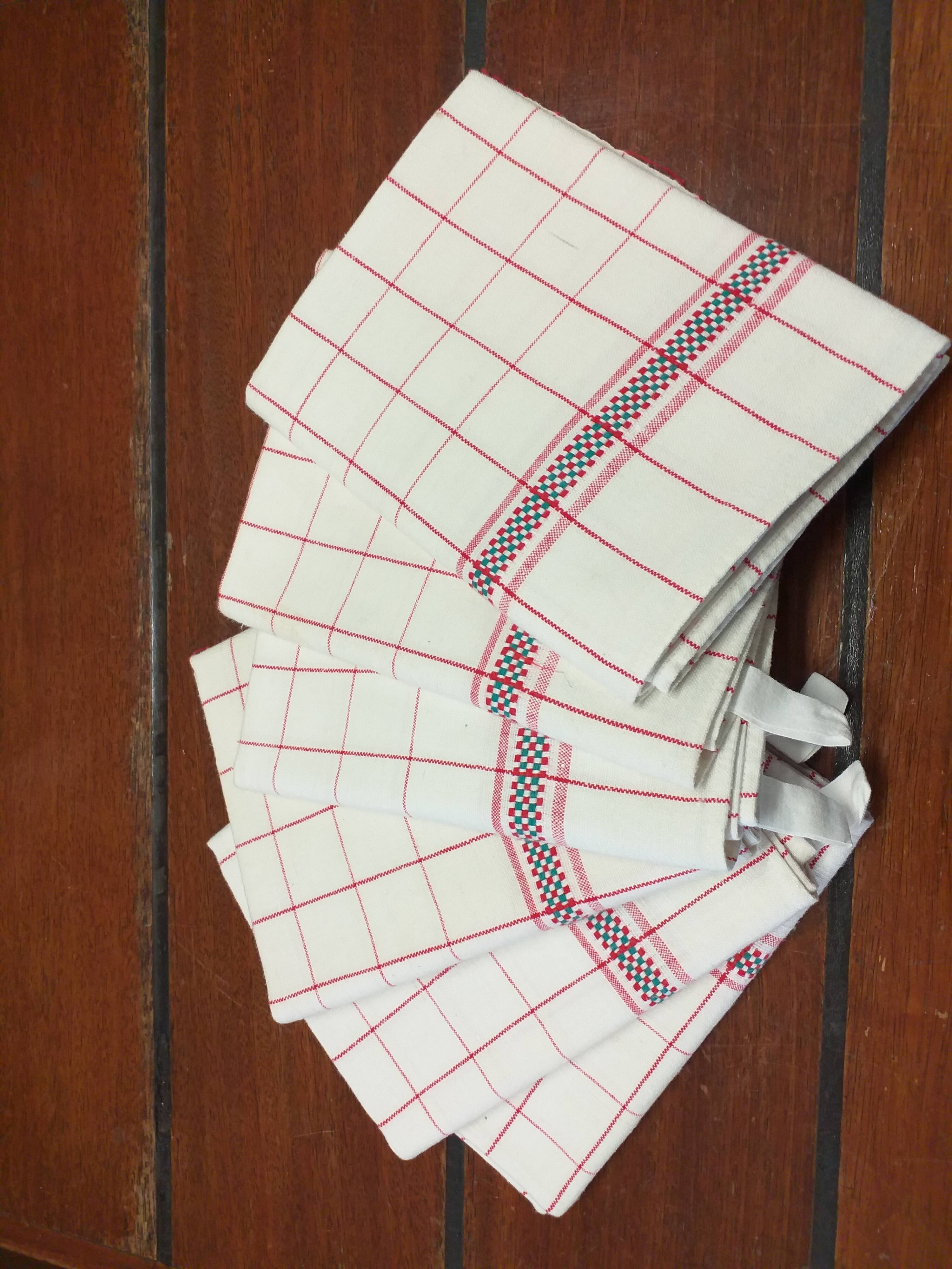 Lot of 6 old tea towels