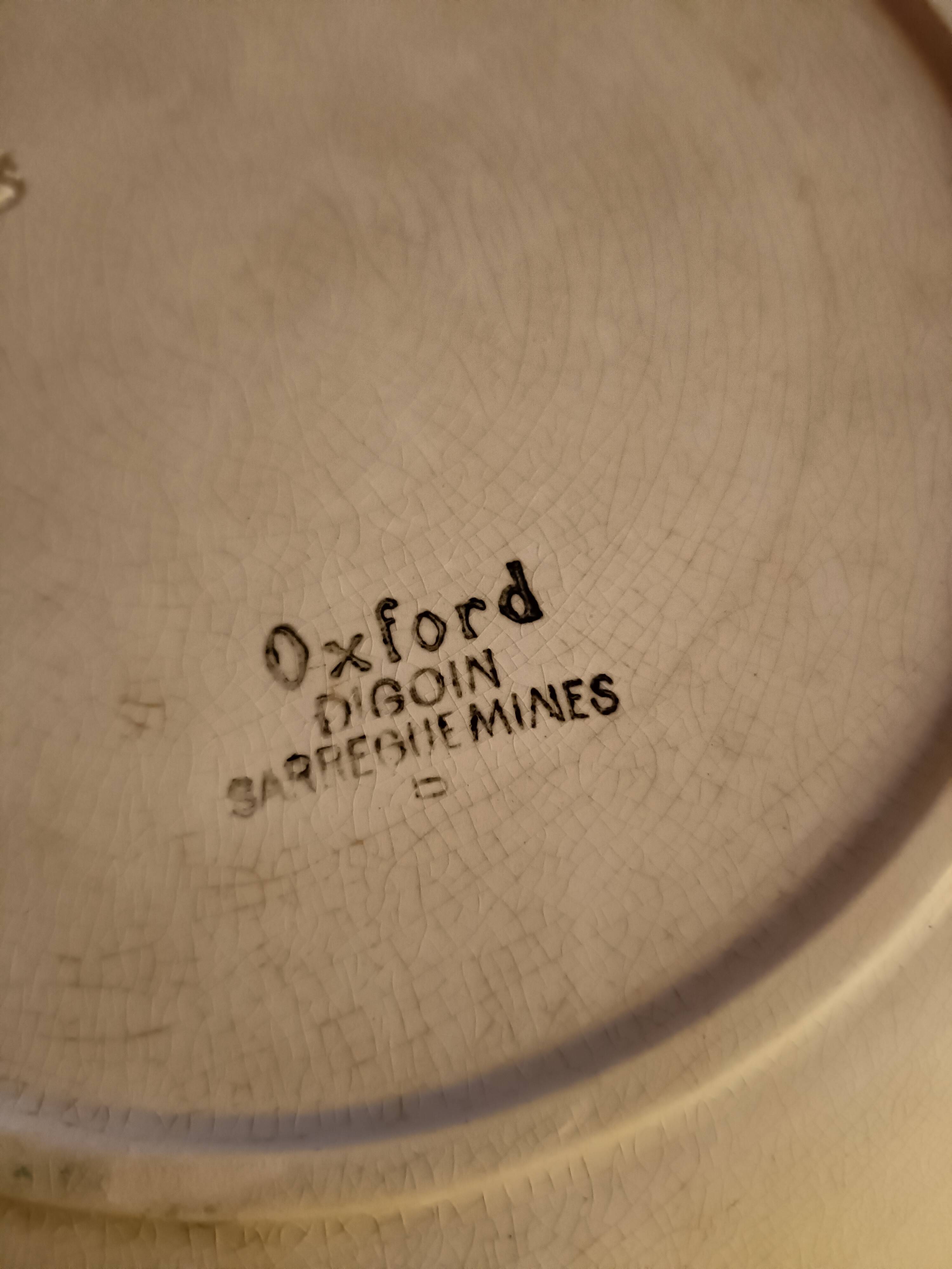 Digoin Art Deco Oxford-style deep dish