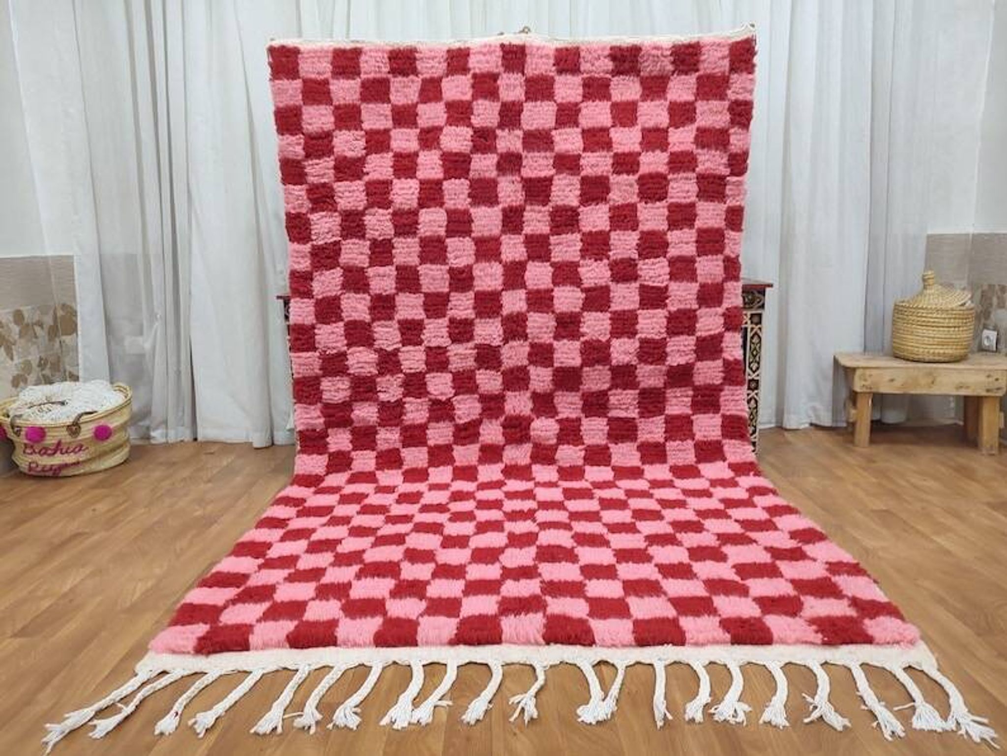 Tapis en laine pure fait main traditionnelle rose et rouge 150/250 cm