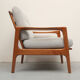 Fauteuil des années 1960 en cerisier, gris clair avec coussin vert
