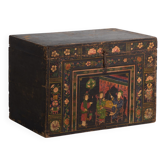 Coffre ancien peint en bois de pin – Chine, vers 1900