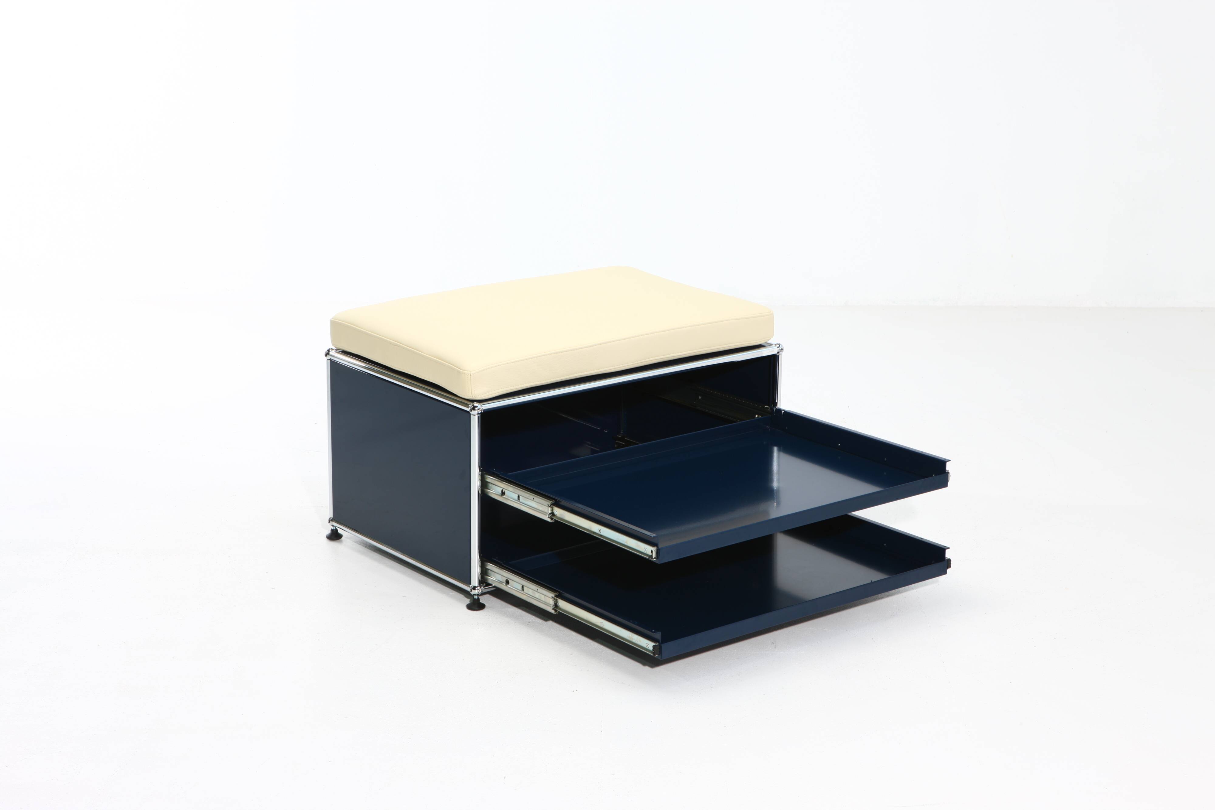 storage furniture with seating Usm Haller