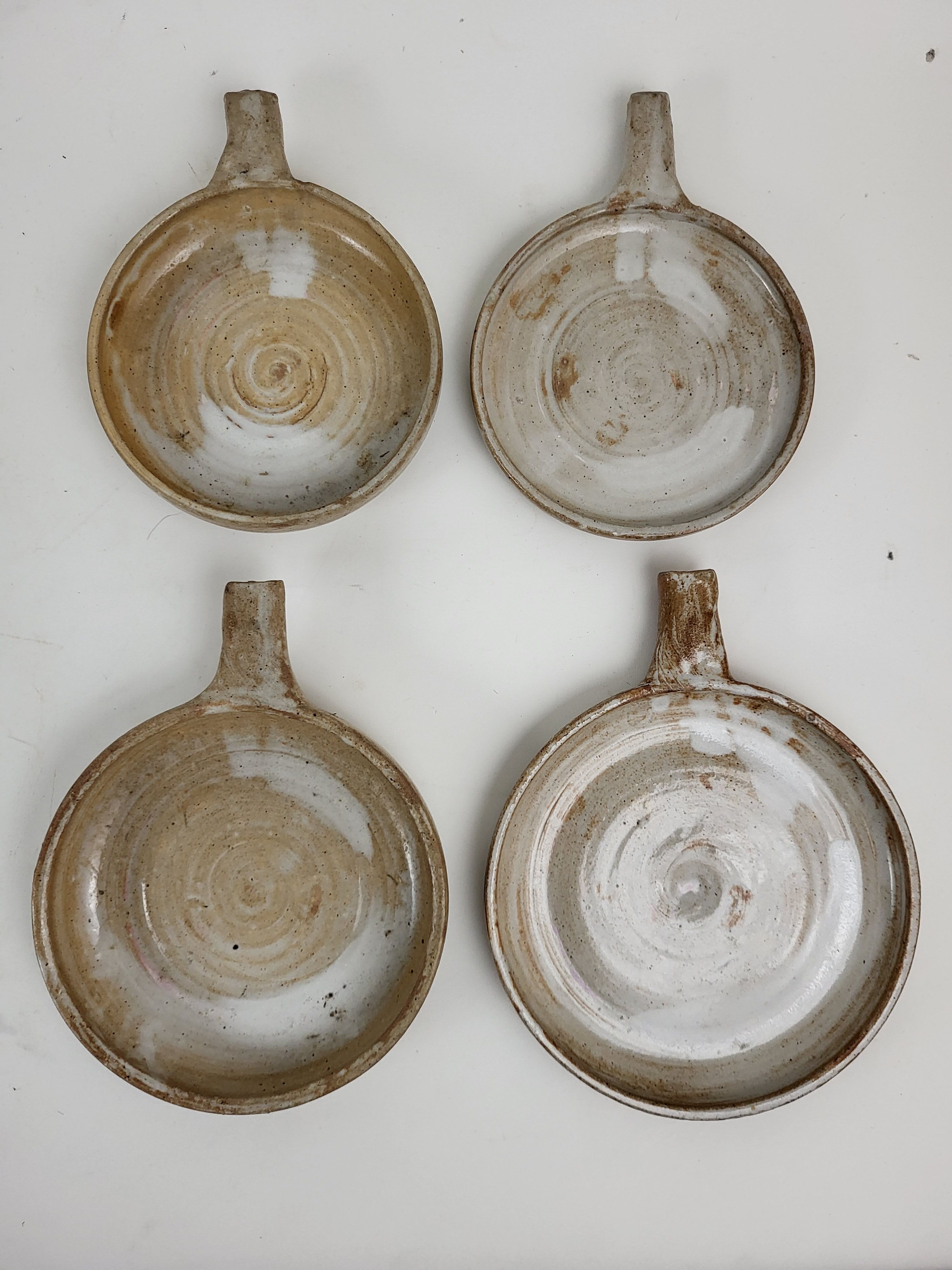 4 casseroles / stoneware dishes Pierre Lion Puisaye