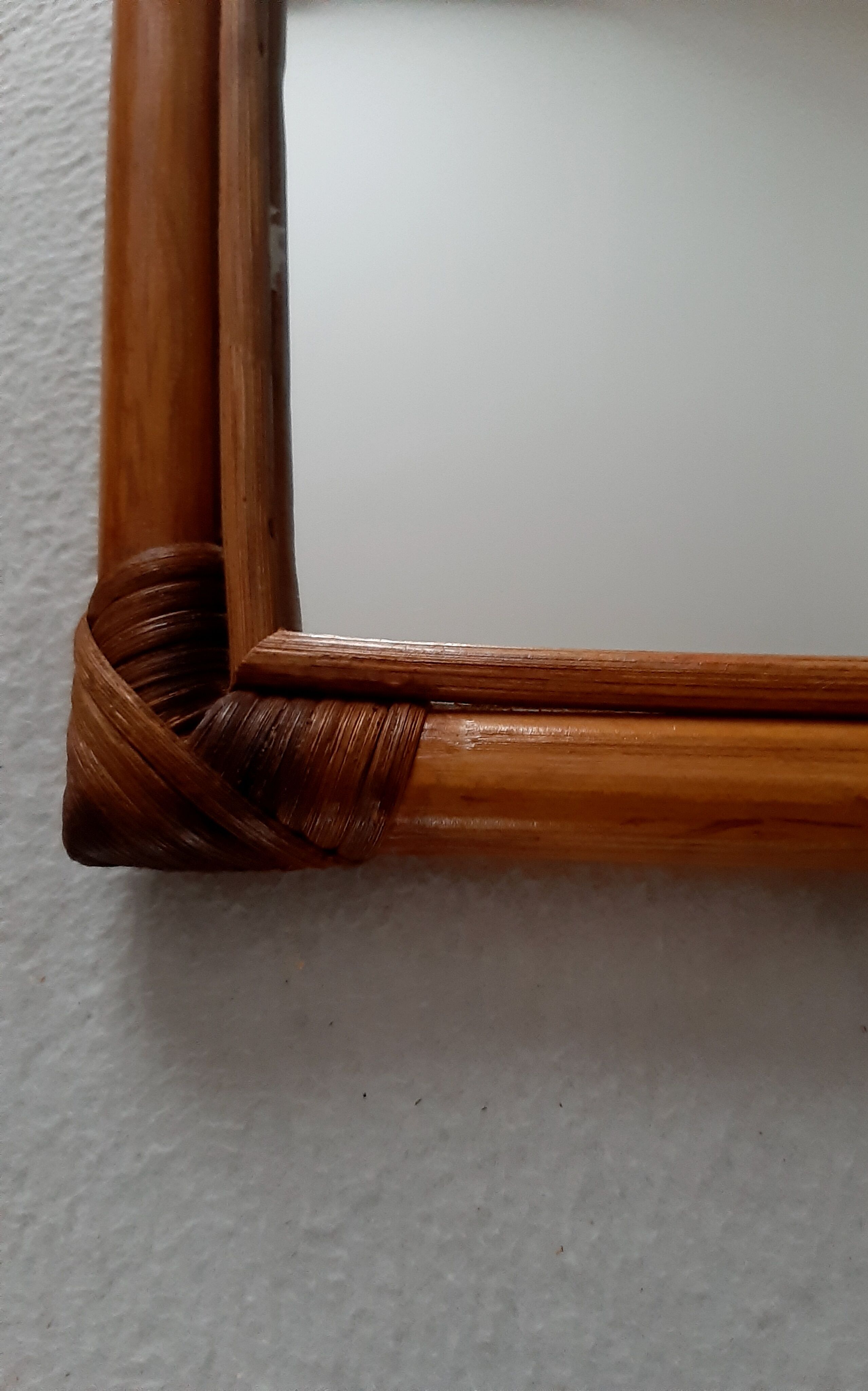 Rattan mirror 40x47cm
