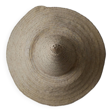 Chapeau paille osier tressé main objet décoration campagne bohème ethnique fabrication artisanale