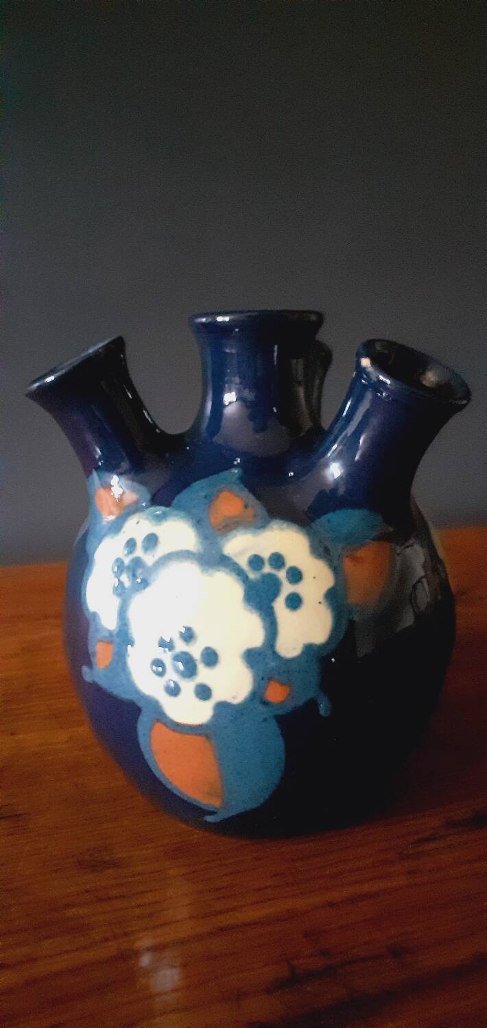 Art Deco ceramic vase signed Paul Jacquet, 1925