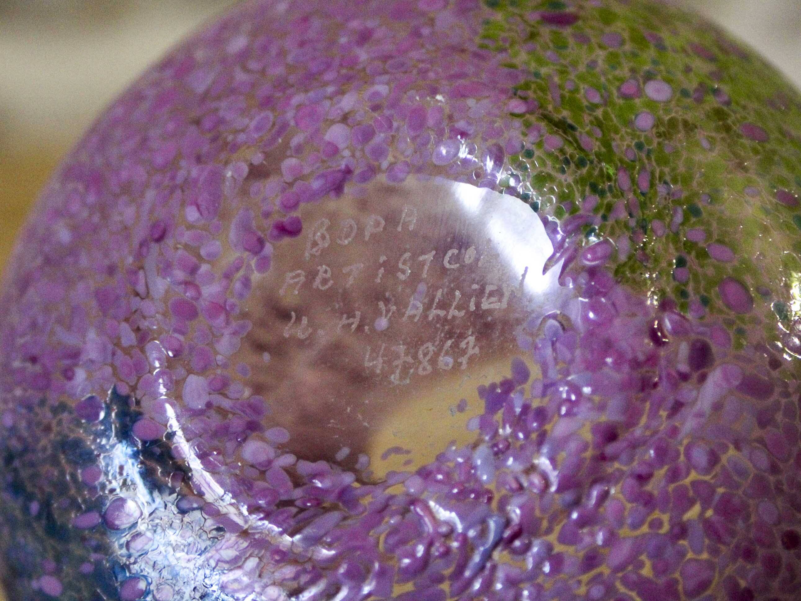 Kosta Boda Vallien glass vase