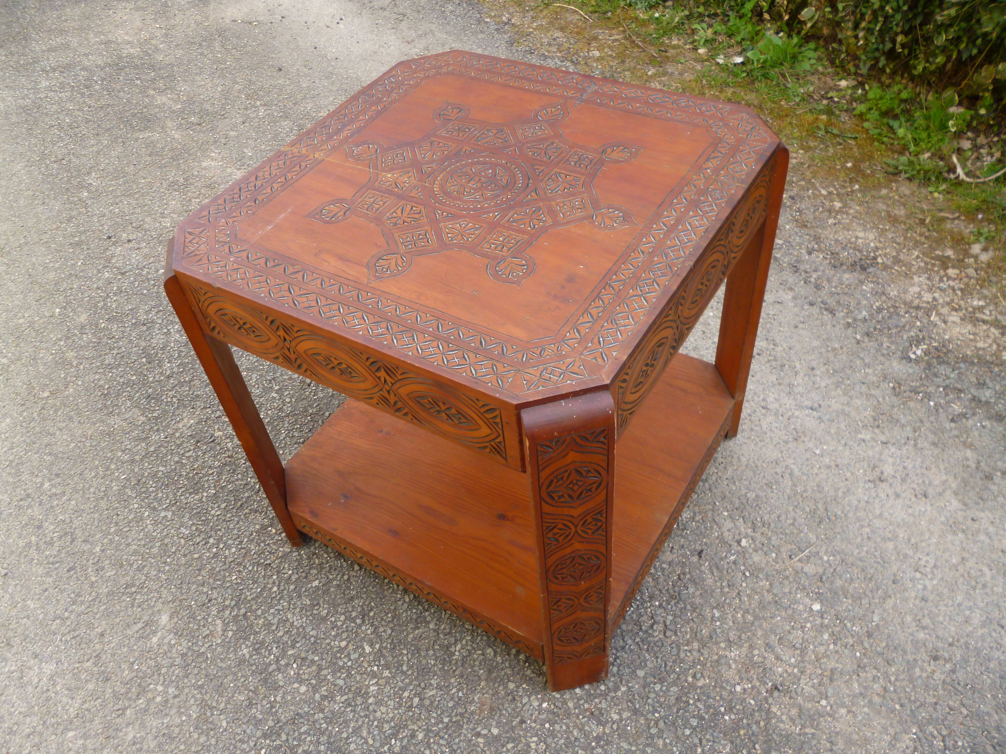 Oriental table year 50