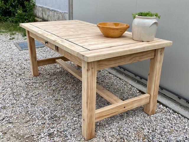 Stripped farm table