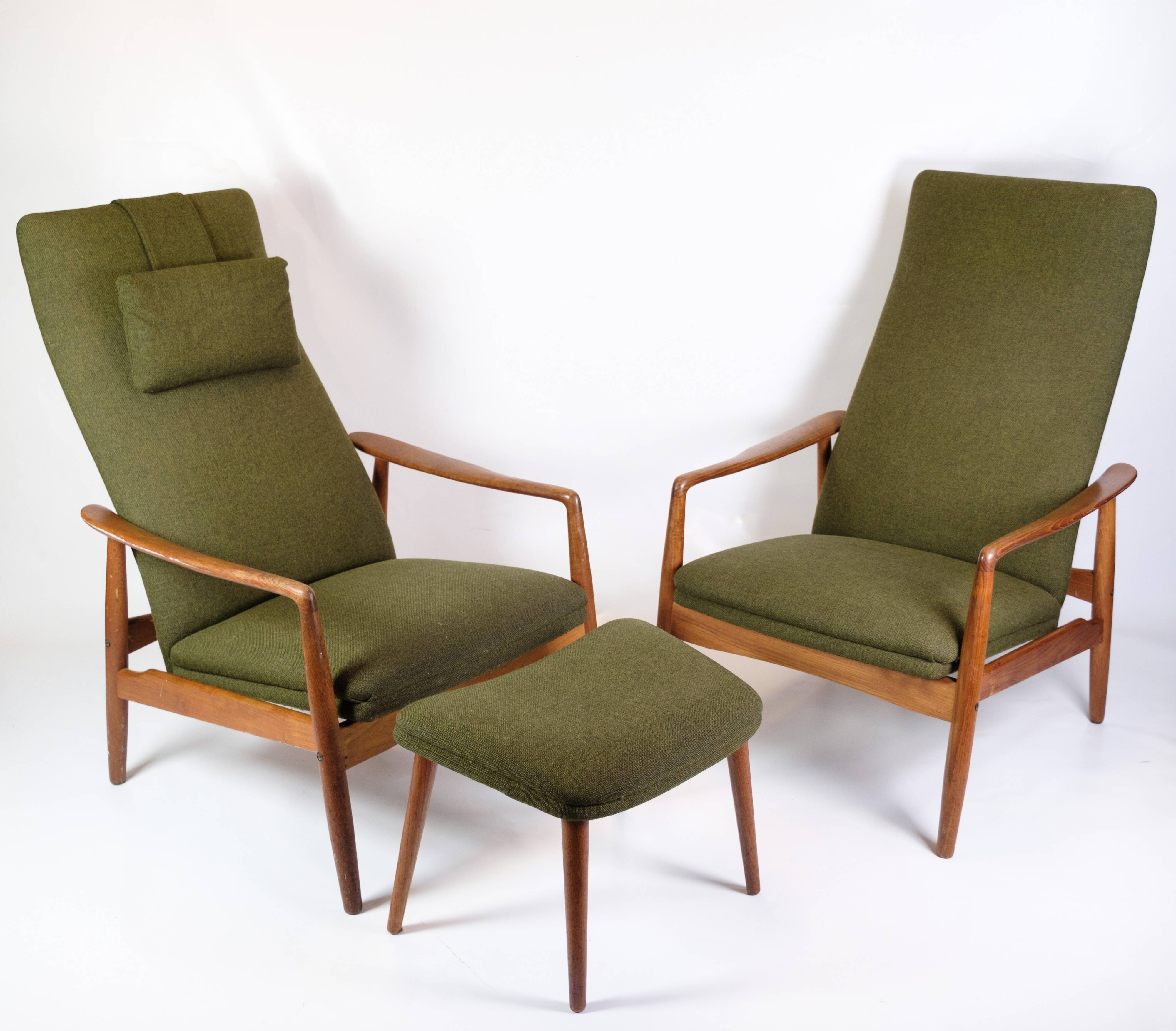 Set Of 2 Armchairs With Stool Made In Green Fabric & Teak By Alf Svensson For Fritz Hansen From 1960