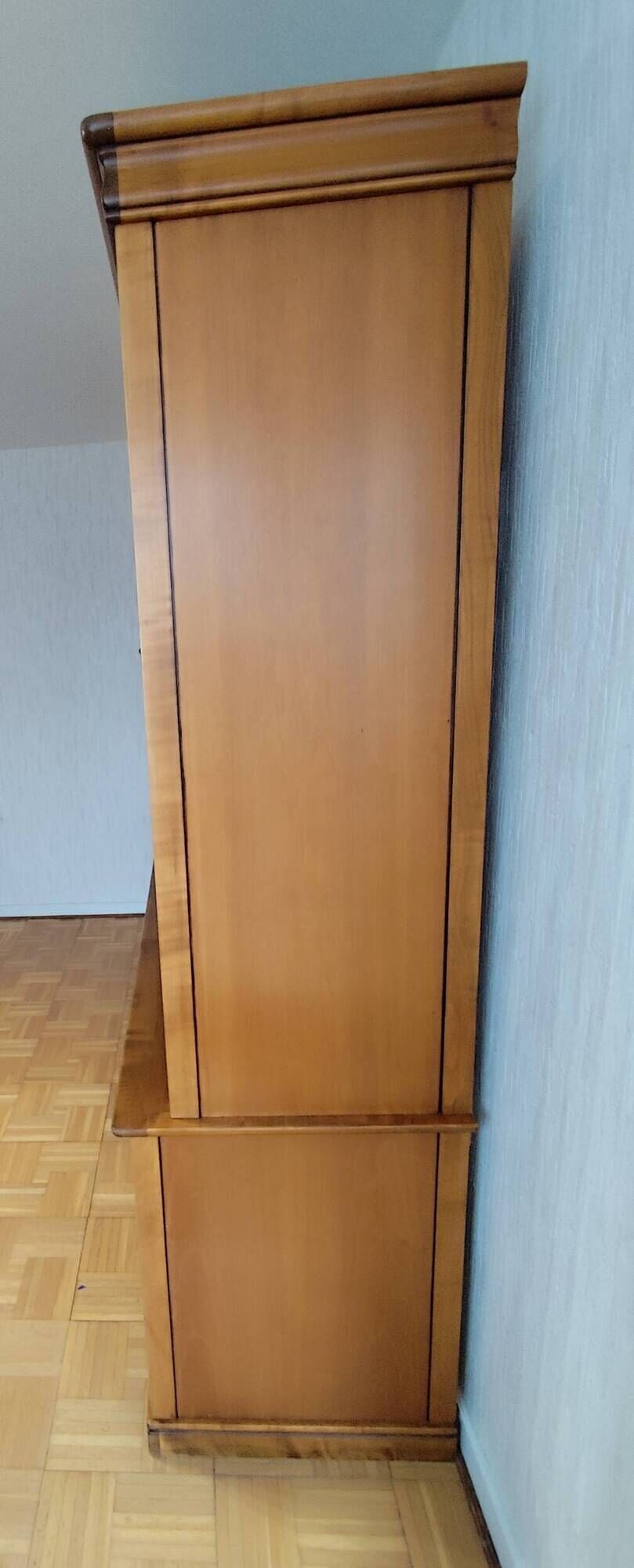 Cherry wood sideboard made by a master cabinetmaker - 1980