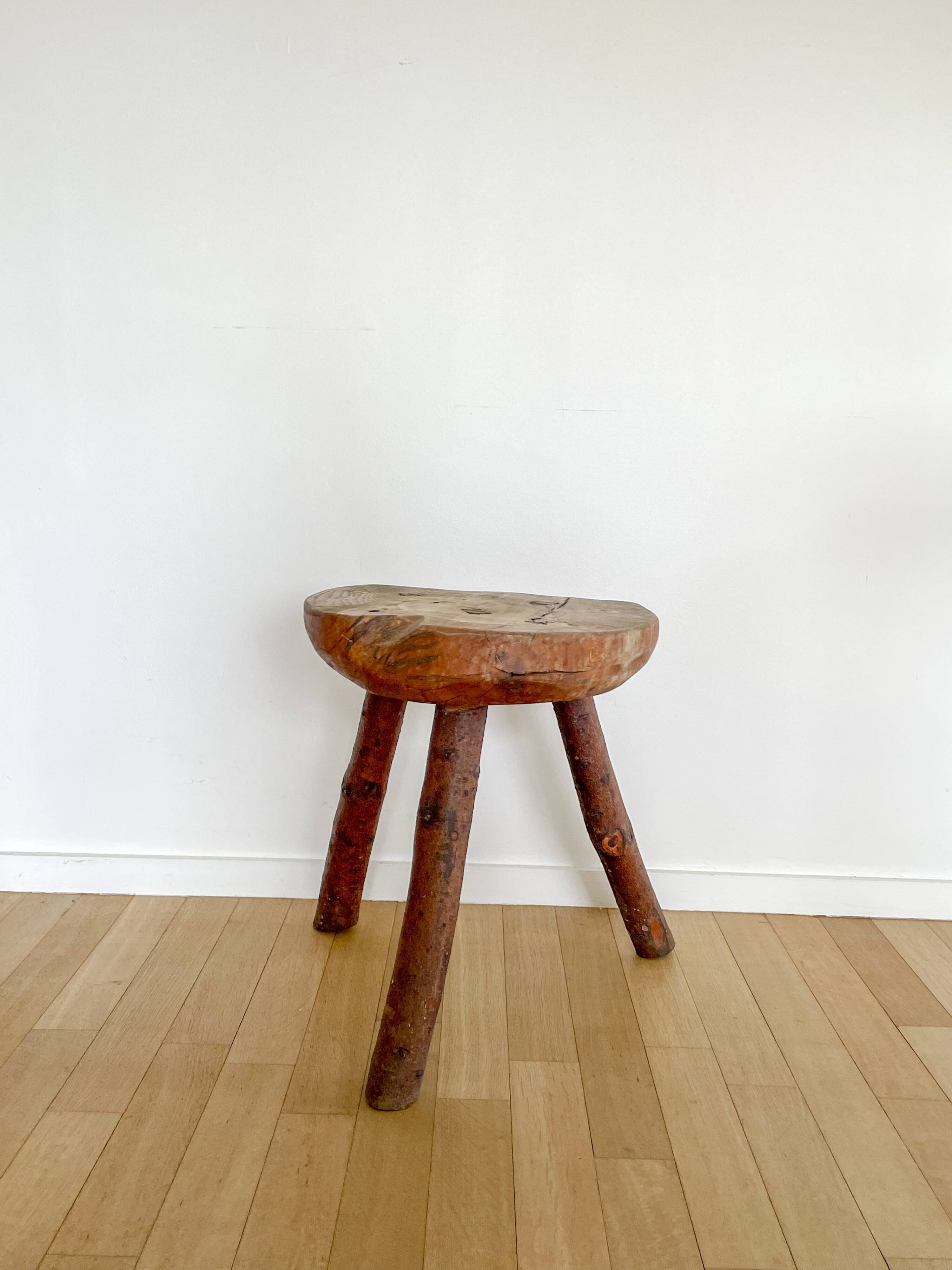 Tabouret de vacher en bois massif