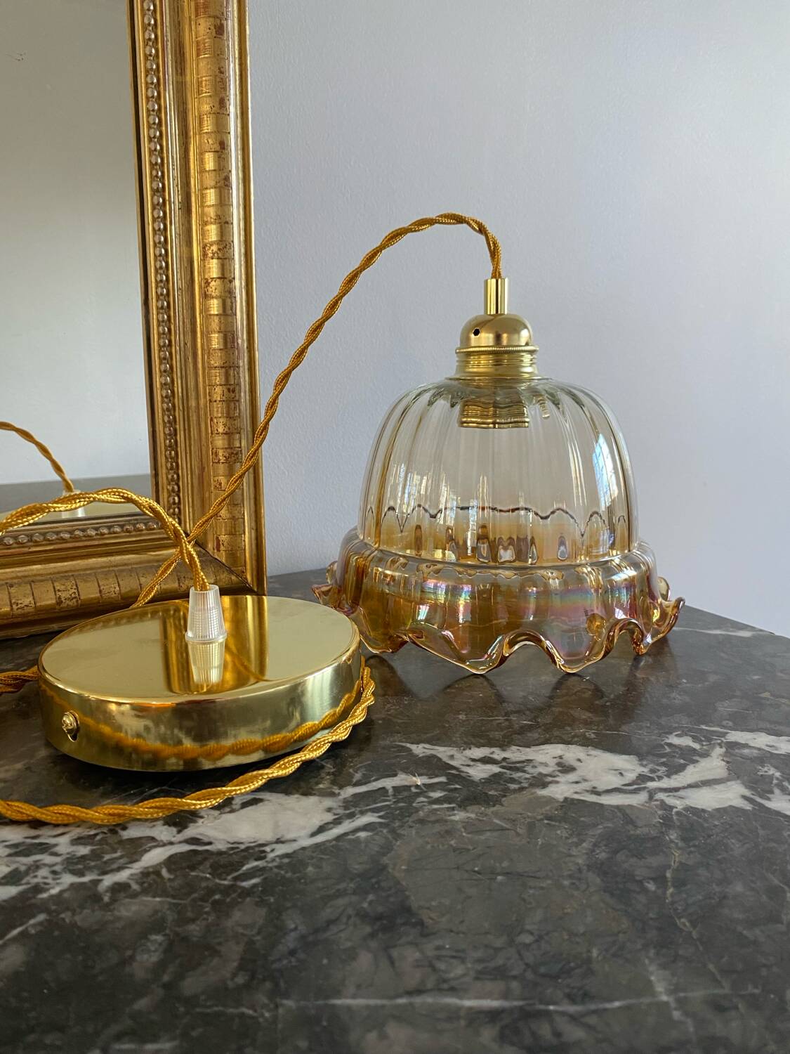 Suspension with vintage amber glass lampshade