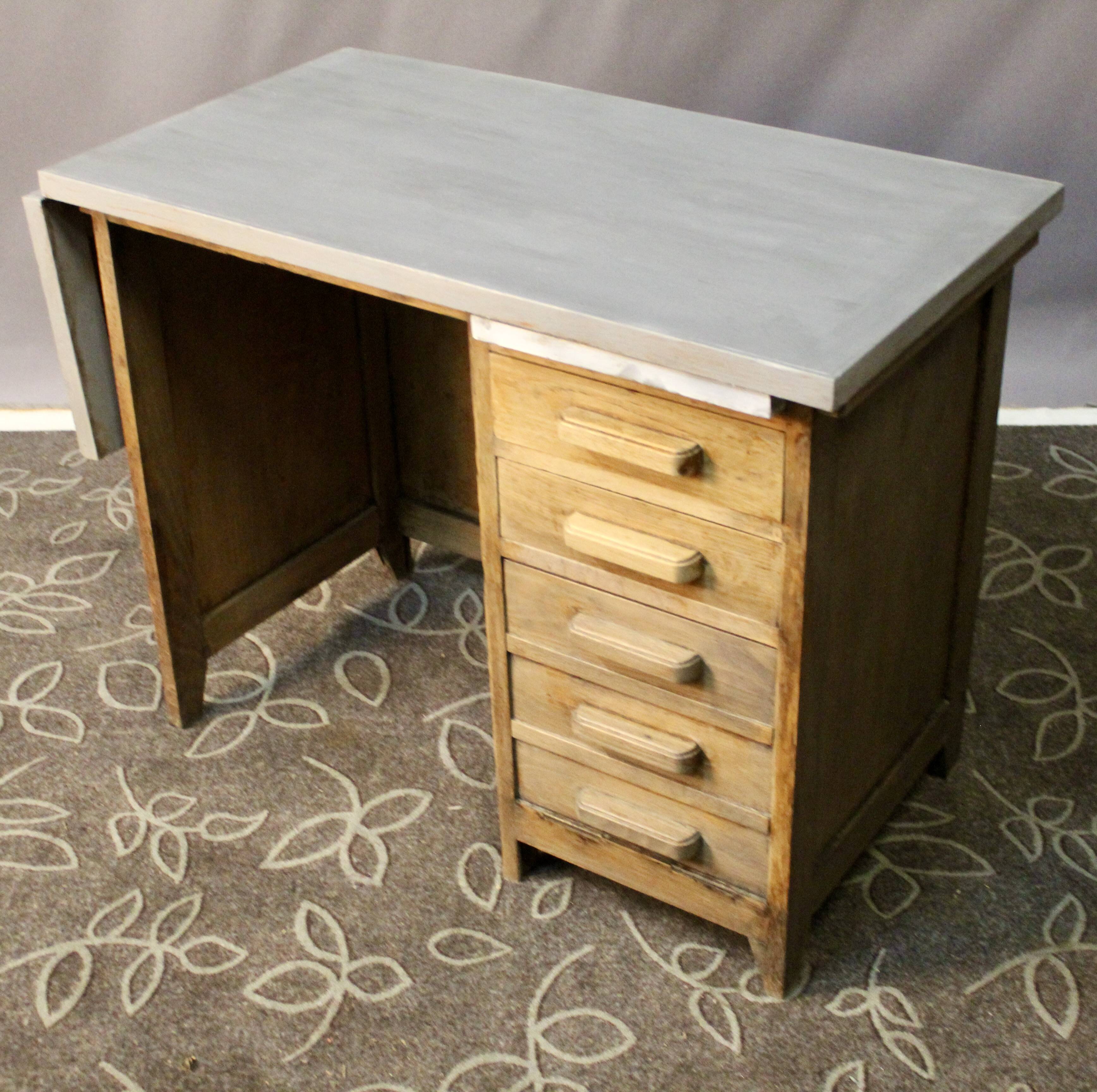 Mid-20th century oak desk for teenager