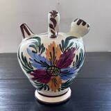 Water bottle with floral decoration