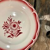 Digoin Sarreguemine red plate