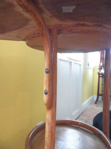 Barbière table de toilette bois courbé