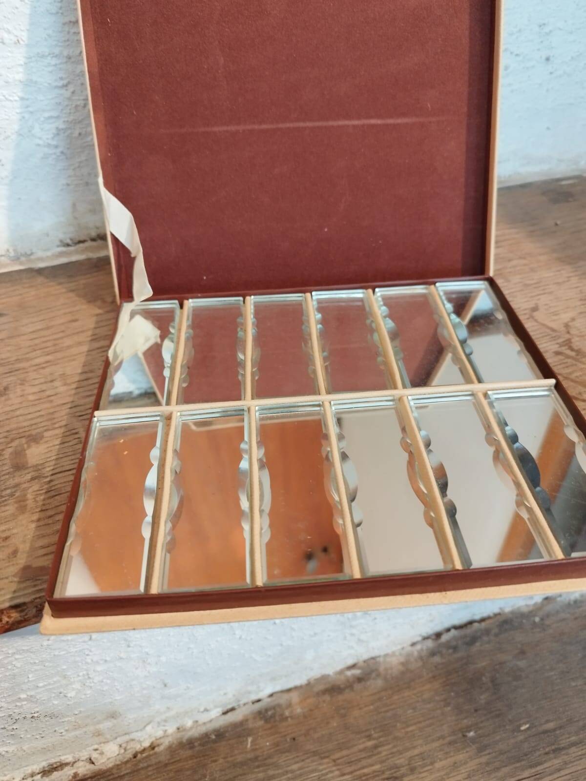 Set of 12 beveled mirror knife holders