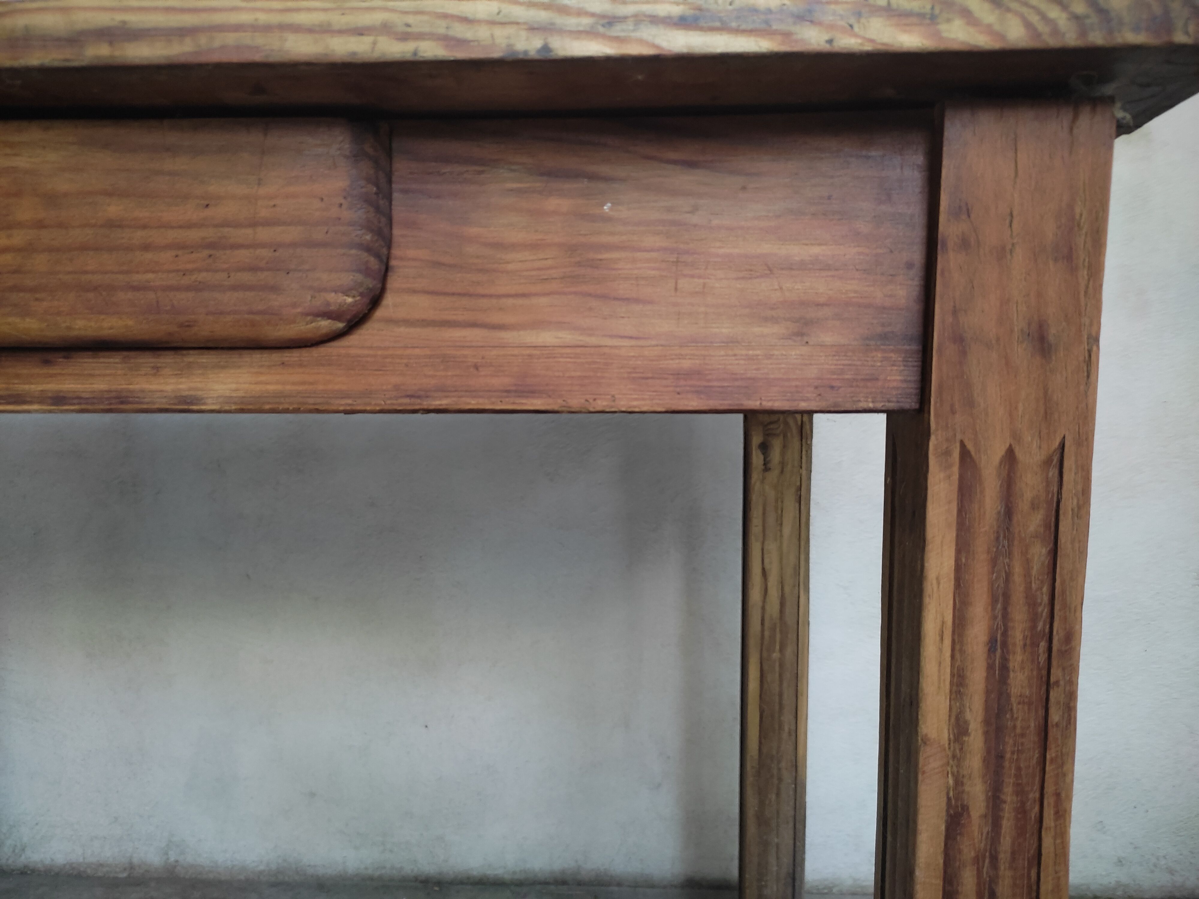 Farm table