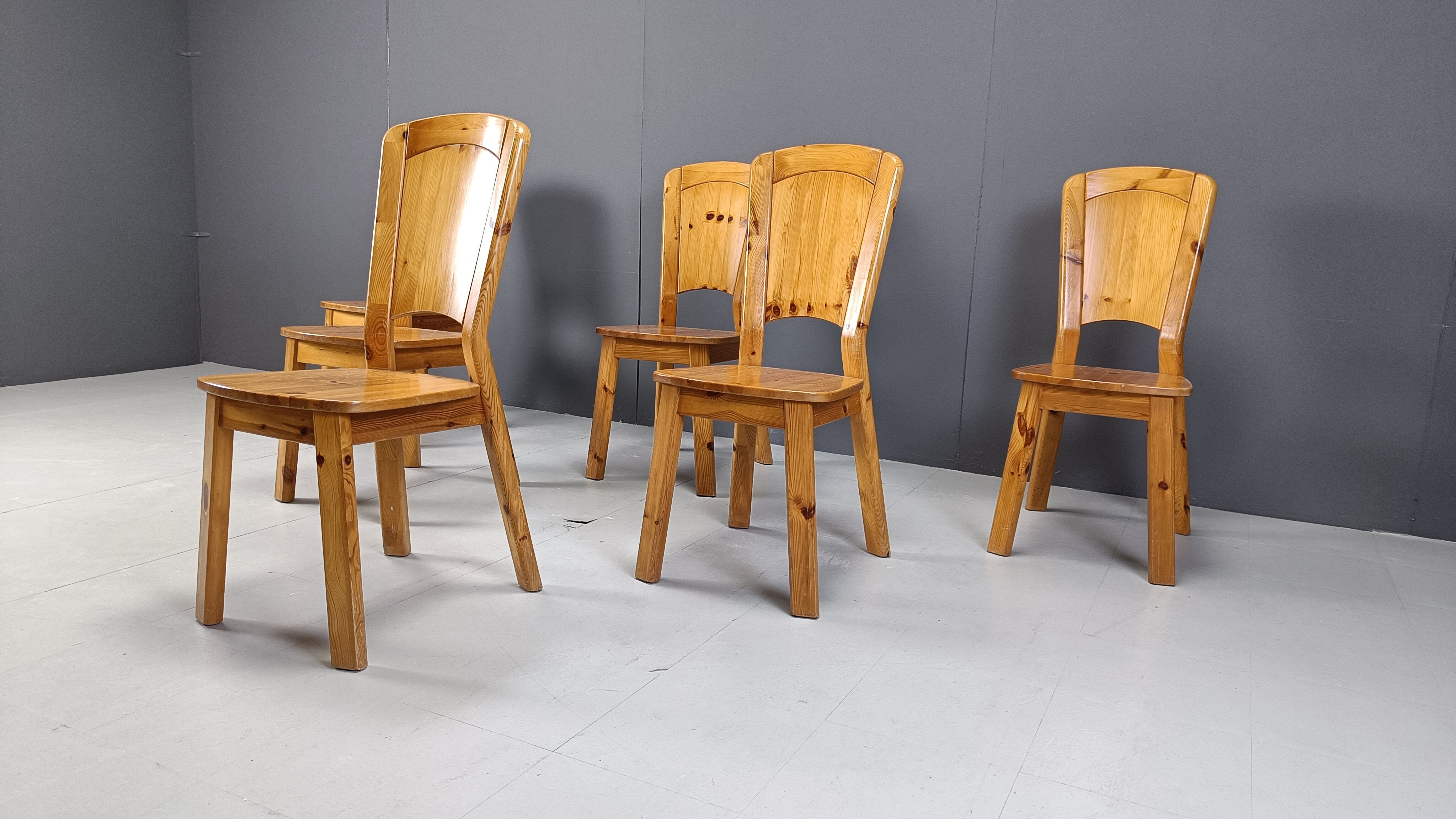 Vintage pine wood dining chairs - 1970s